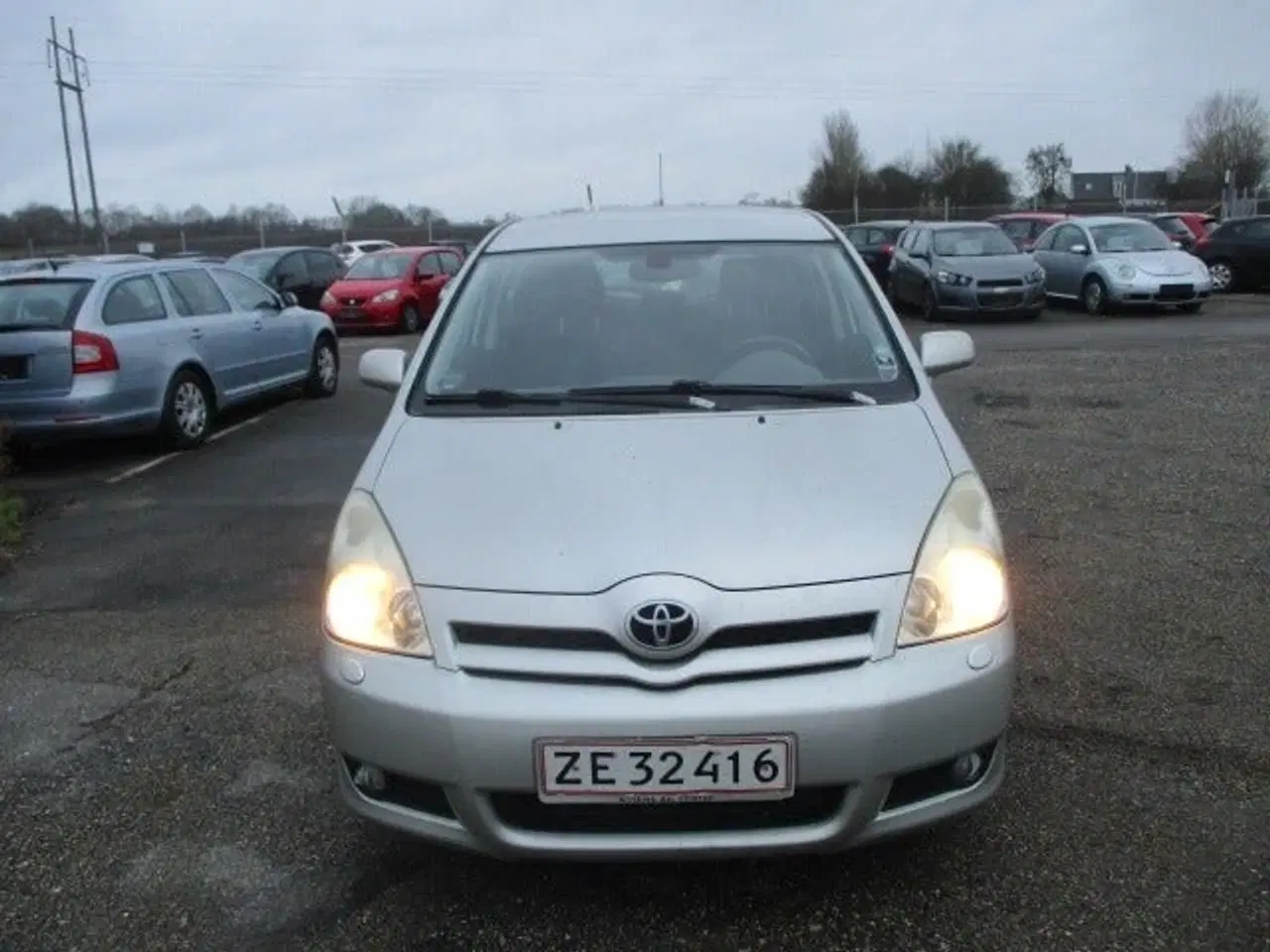 Billede 2 - Toyota Corolla Verso 2,2 D-4D Luna 7prs