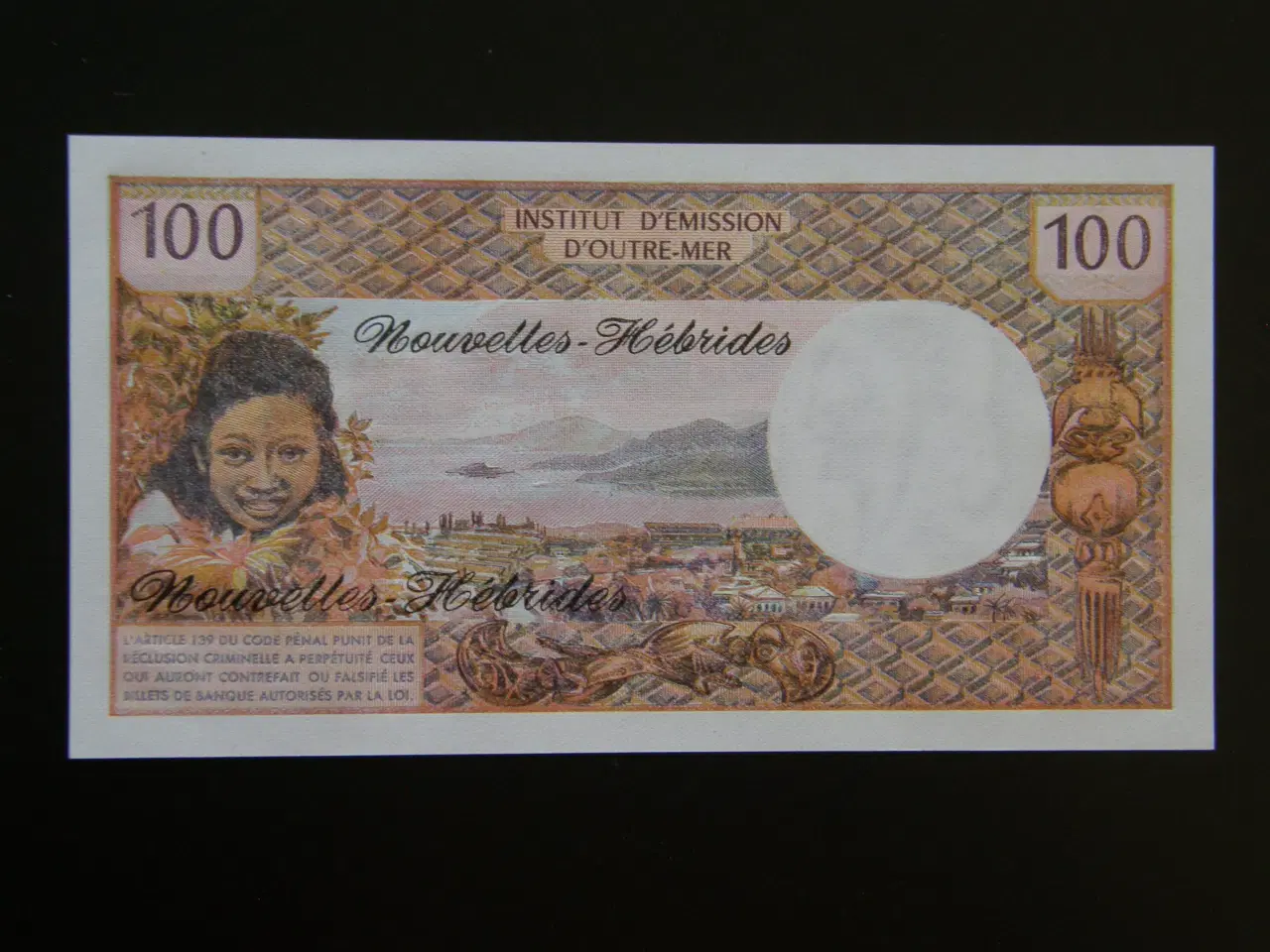 Billede 2 - New Hebrides  100 Francs 1977  P18d  Unc.