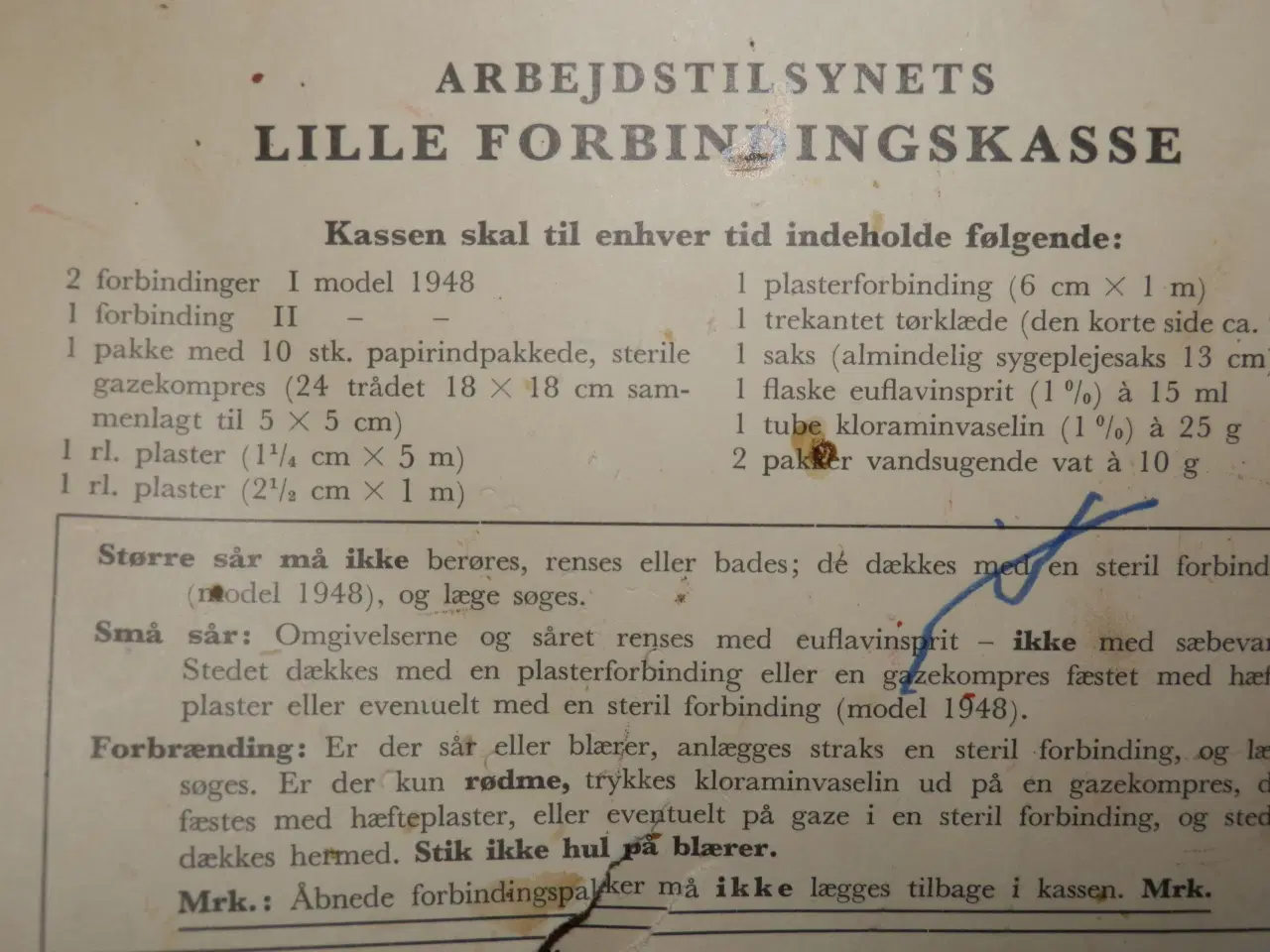 Billede 9 - Falck Zone 1948 nødhjælpskasse i træ.