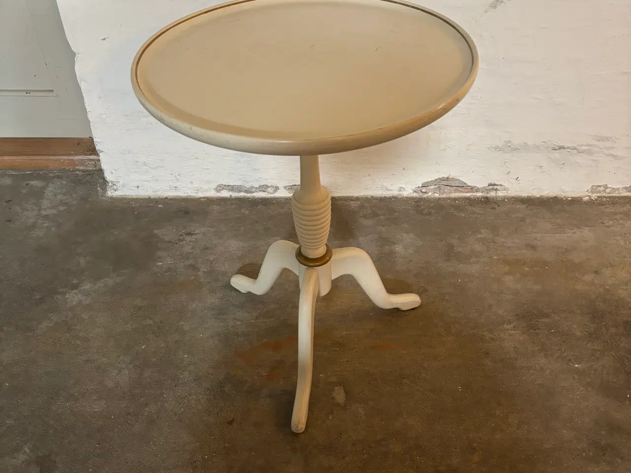 Billede 1 - Bord i træ
