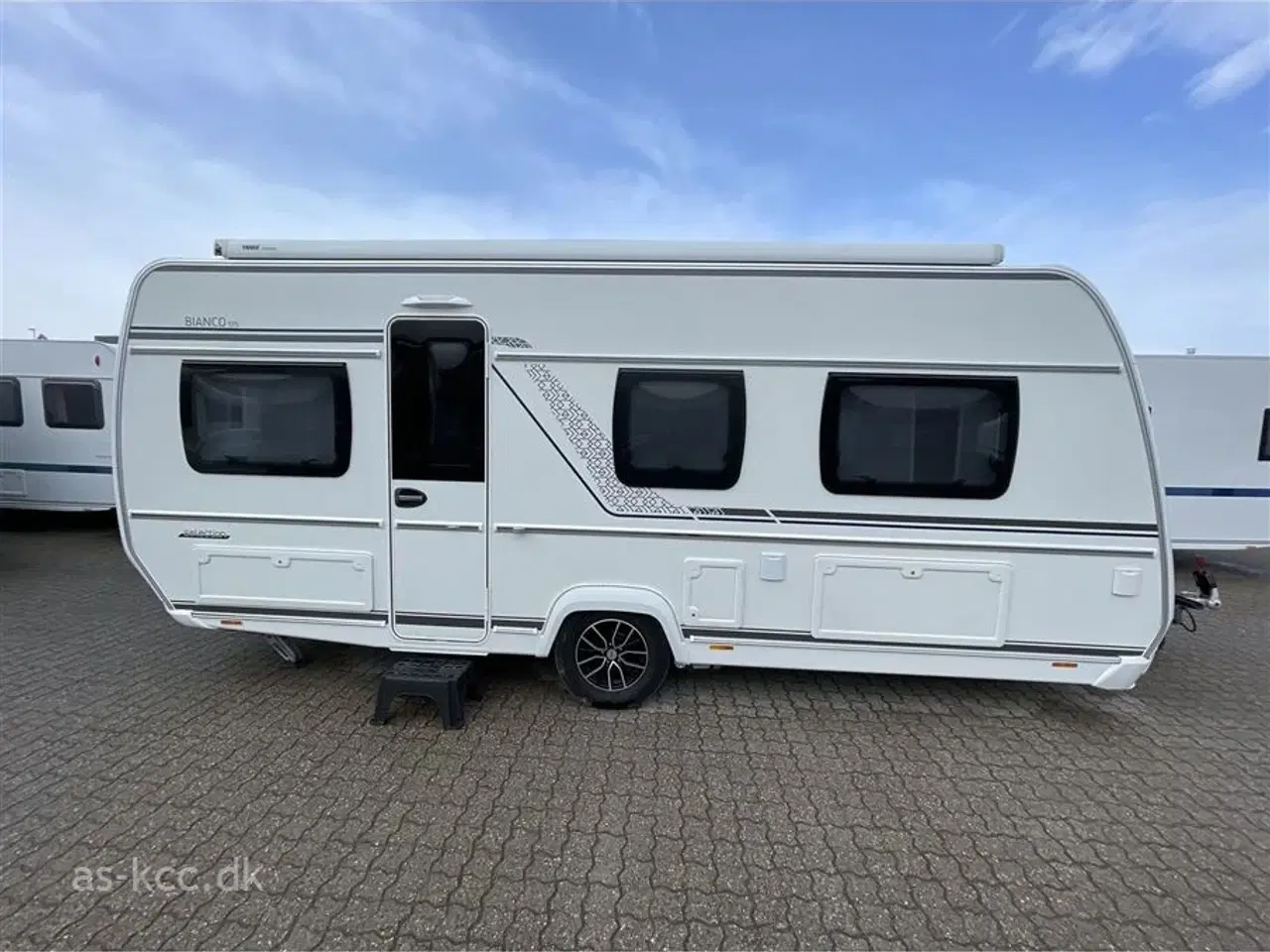Billede 2 - 2024 - Fendt Bianco Selection 515 SG Fendt Bianco Selection årg. 2024 5 sovepladser, 5 siddepladser, Mover, XT, Thule markise 6300, Truma klimaanlæg, Cykelstativ, Kombistik, Gasudtag.
