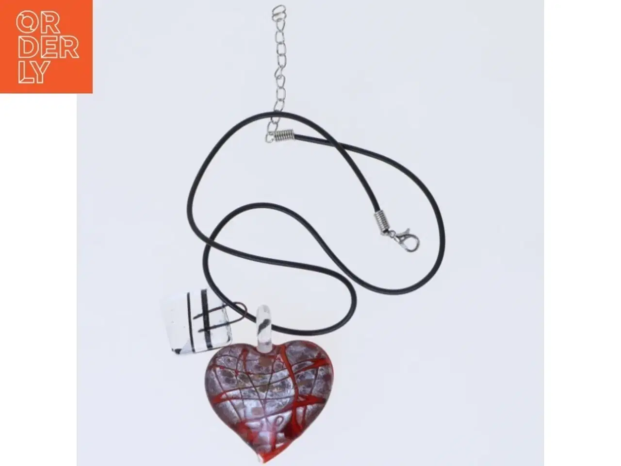 Billede 1 - Glashjerte halskæde (str. 44 cm)