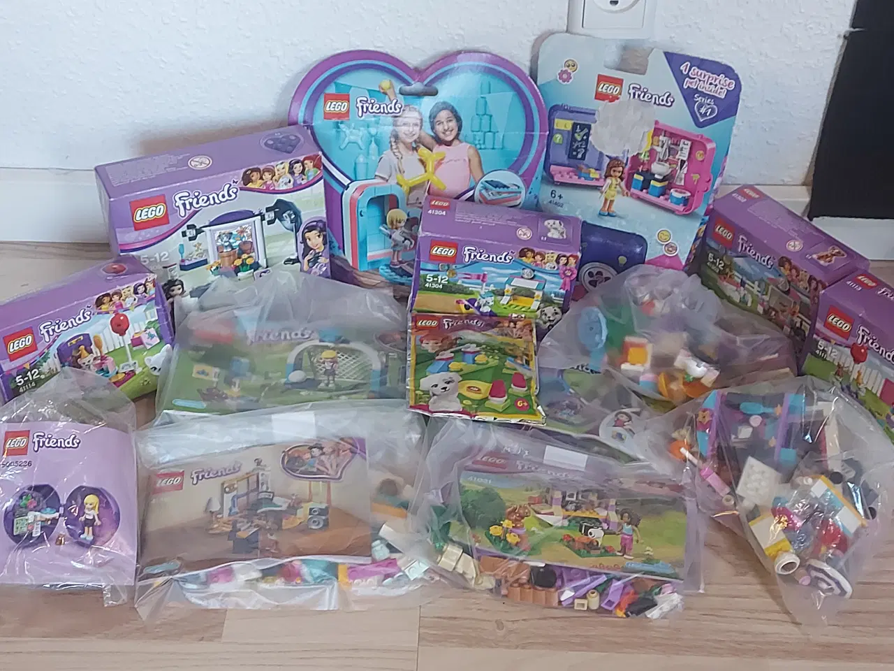 Billede 1 - En masse mini legosæt 