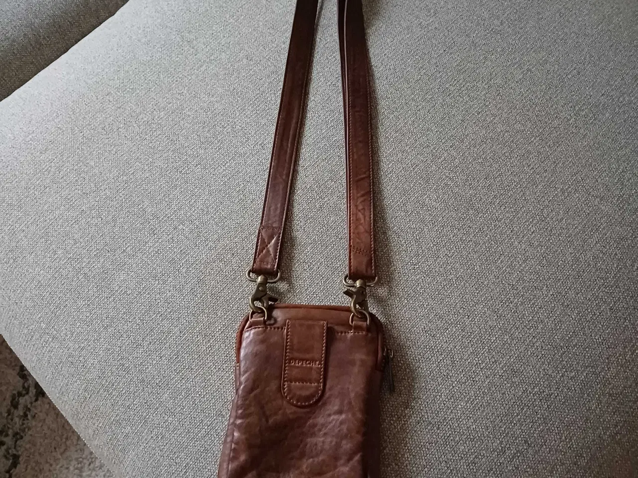 Billede 1 - Smart skuldertaske ægte kalveskind