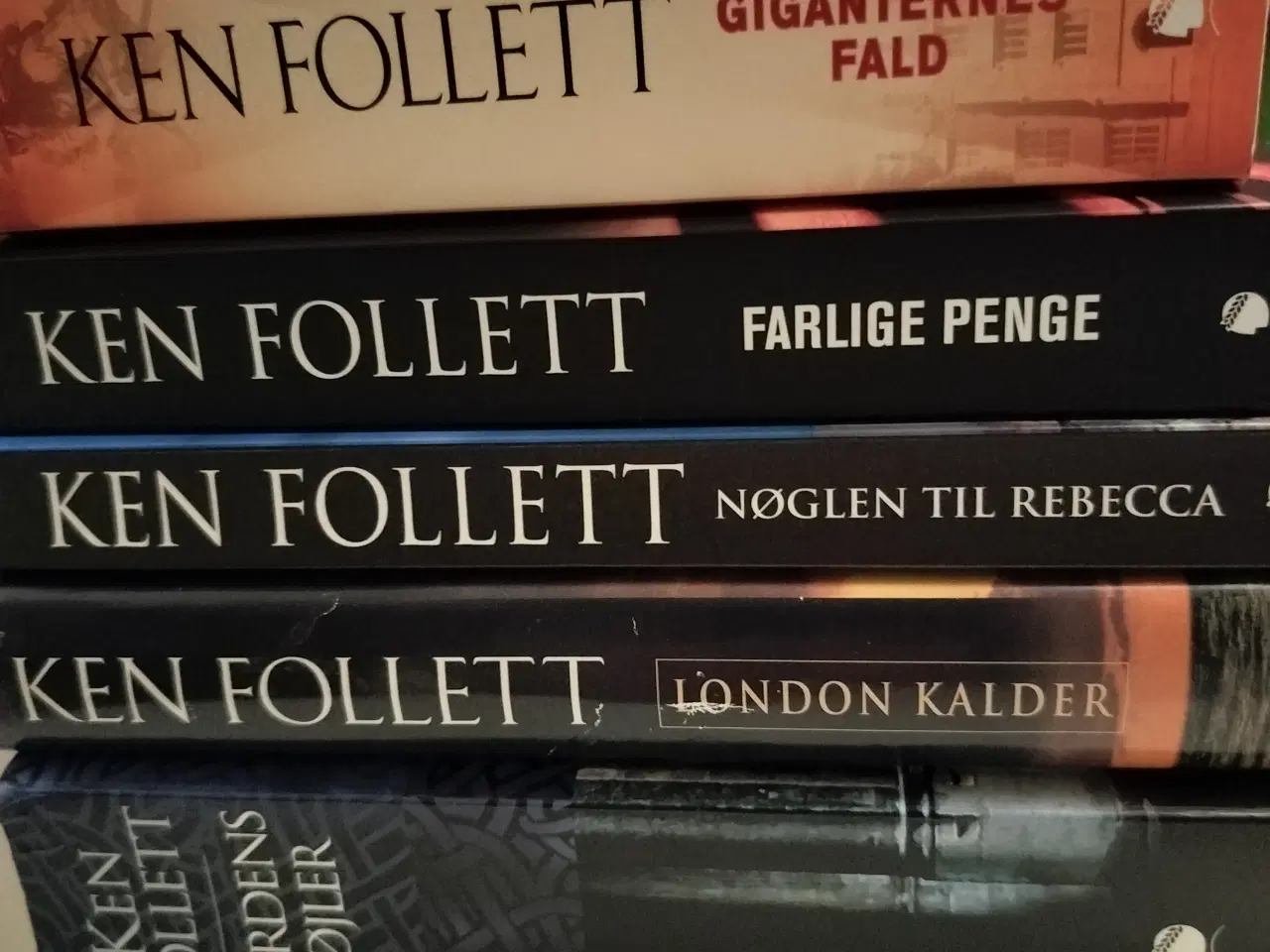 Billede 1 - London kalder, spændingsroman af Kenn Follett