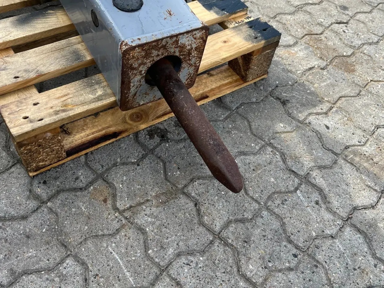 Billede 7 - Epiroc 77kg oliehammer til 2-3 tons maskine SOM NY!