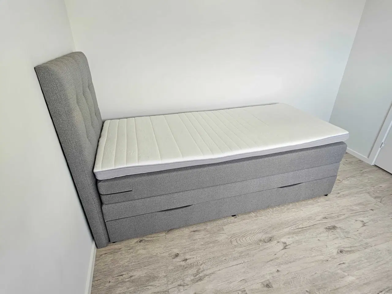 Billede 5 - Ikea Hemnes Sminkebord/Makeupbord