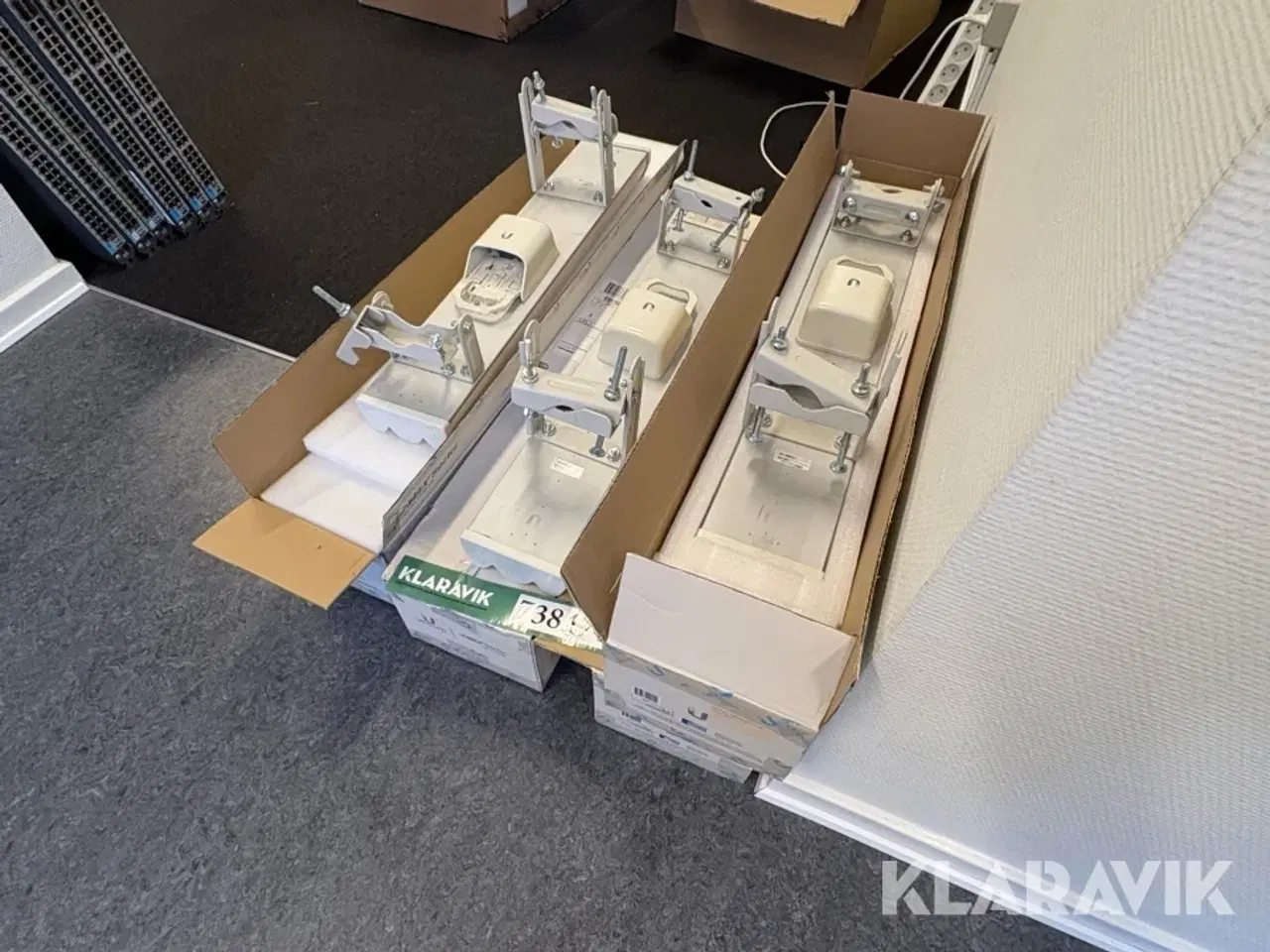 Billede 1 - Sektorantenner Ubiquiti Networks AM-5G19-120 airMAX til trådløst netværk 4 styk