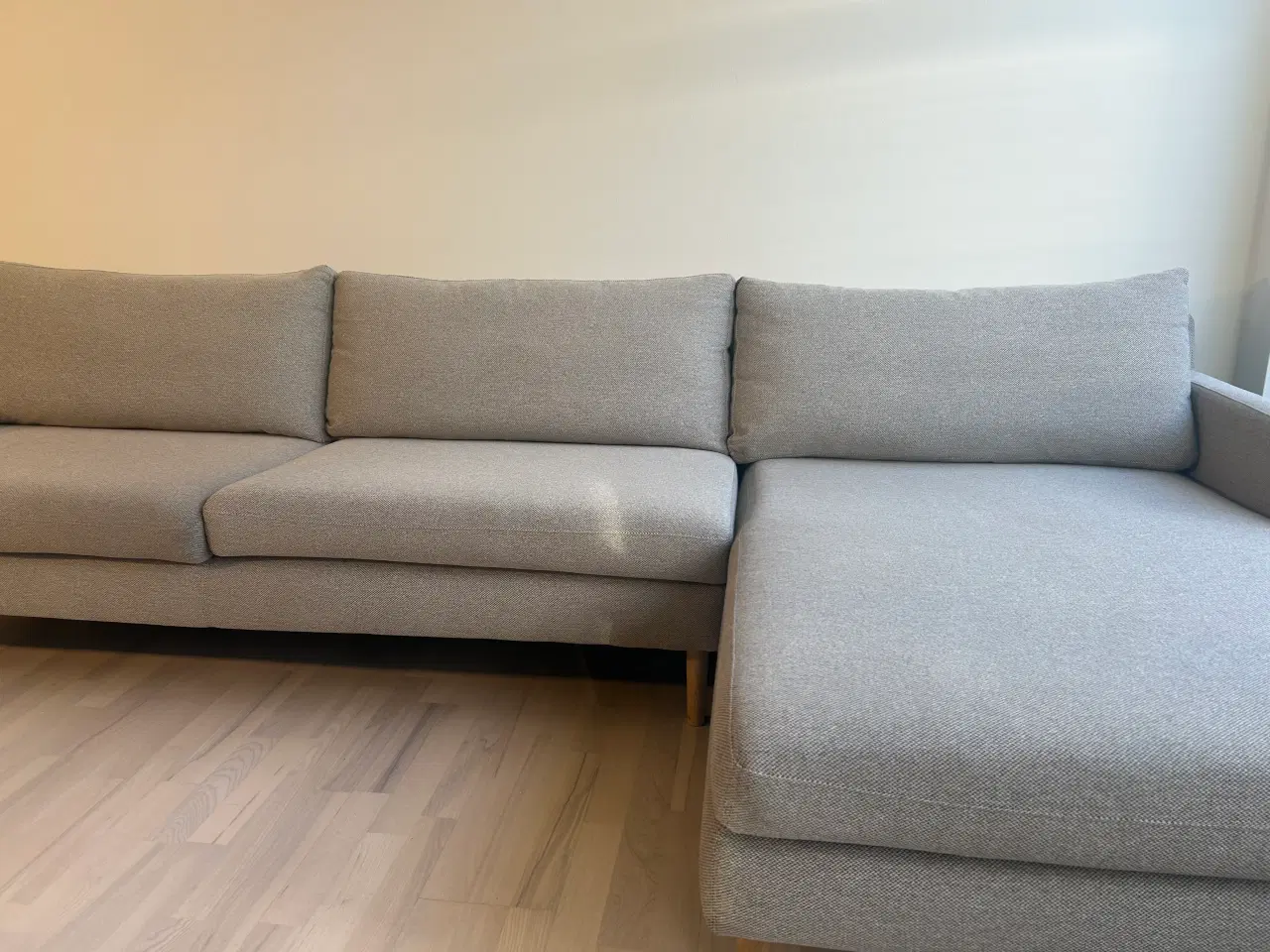 Billede 4 - Flot Chaiselong sofa i beige/grå