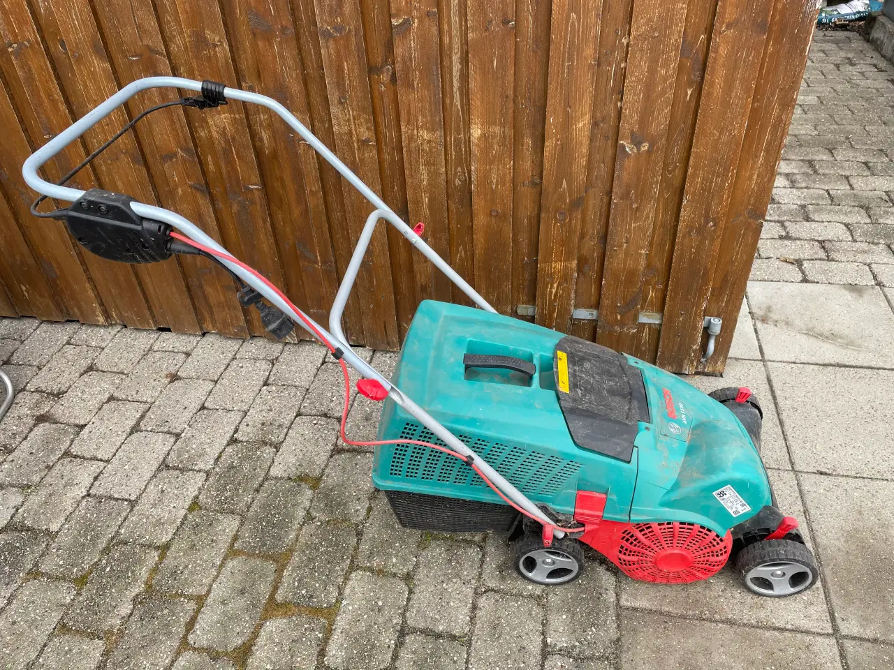 Billede 1 - Bosch 1100 W vertilskærer