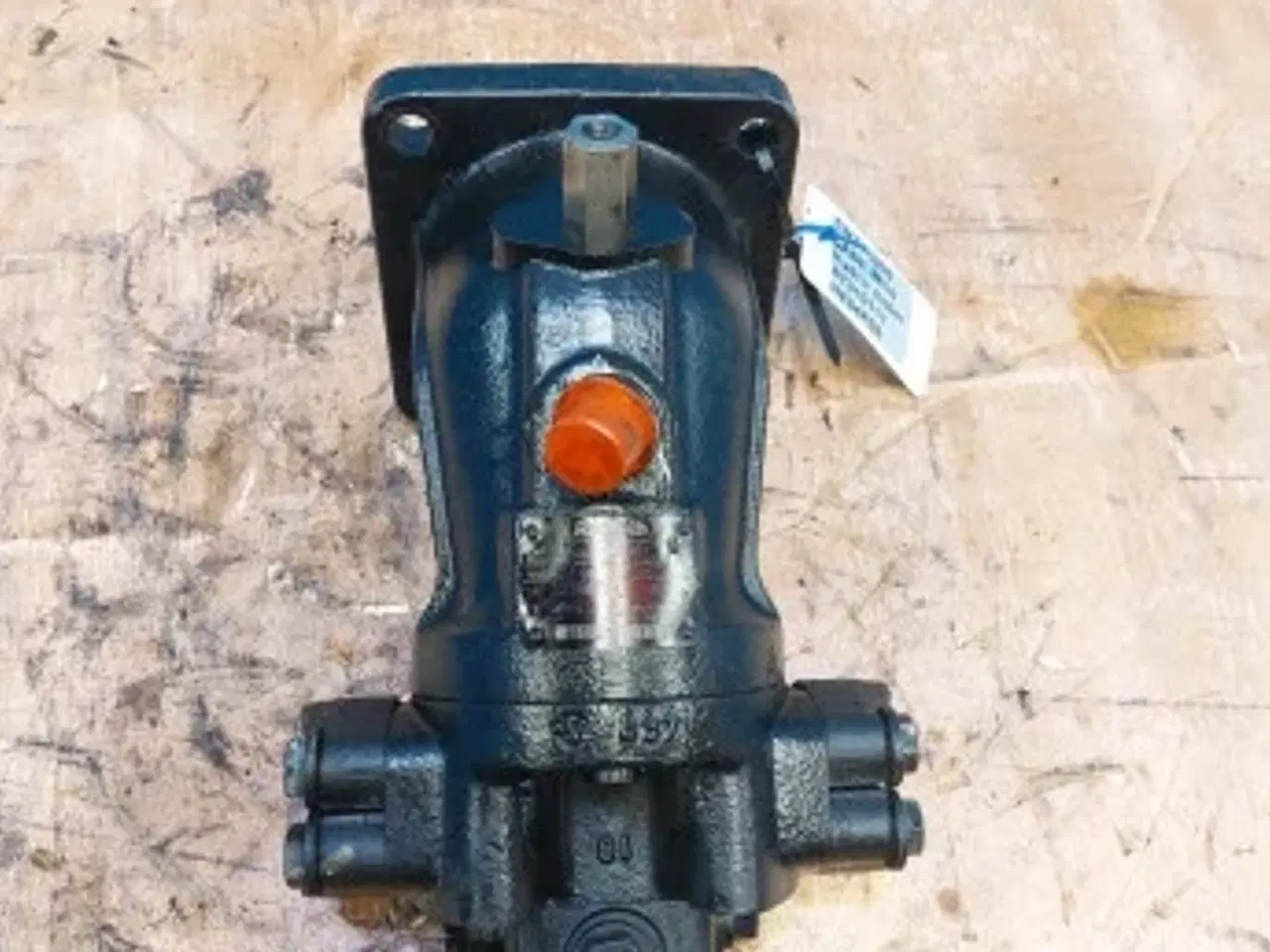 Billede 10 - Case IH 7010 Hydrostat motor 87310111