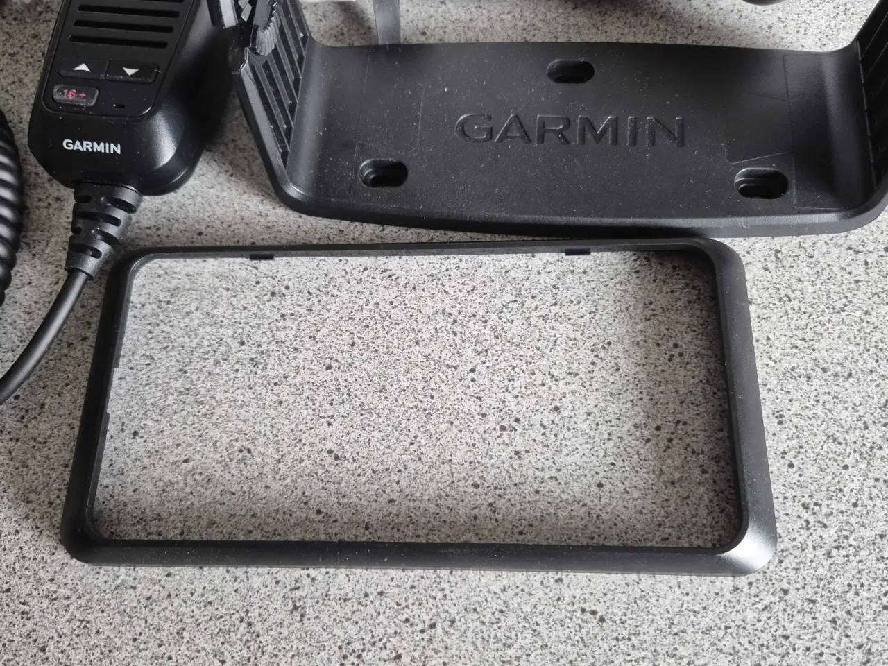 Billede 2 - Garmin VHF 215i Marineradio - Ikke AIS model