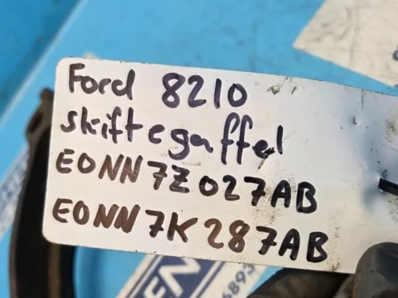 Billede 2 - Ford 8210 Skiftegaffel E0NN7Z027AB