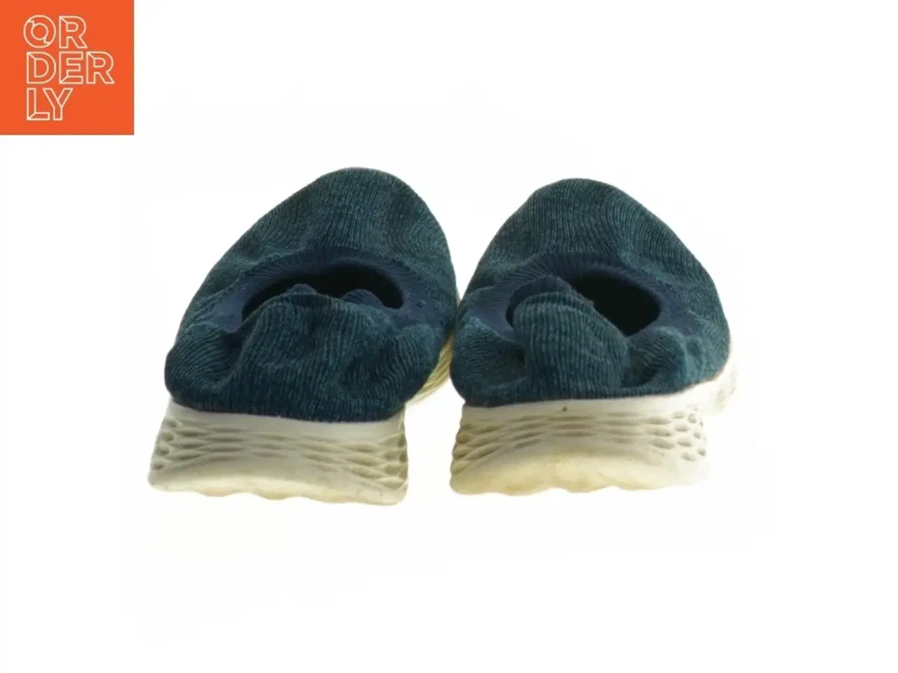 Billede 2 - Kvinde flade sko fra Skechers (str. 38 )