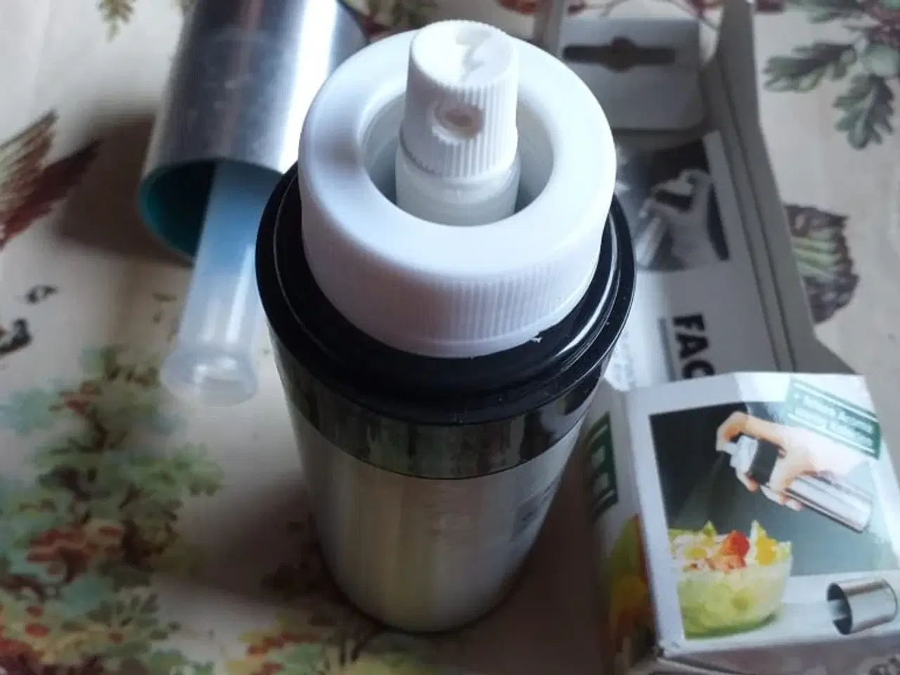 Billede 2 - Salat spray 18 cm høj ny aldrig brugt