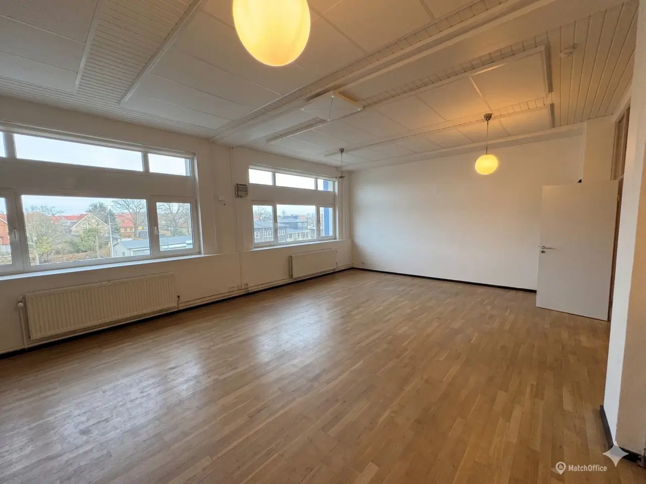 Billede 4 - Lyst og fleksibelt kontor-/kliniklejemål på 180 m²