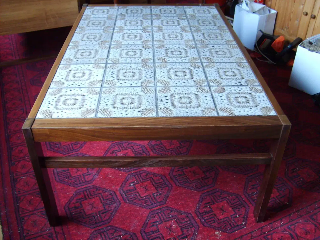 Billede 3 - Sofabord i palisander med 24 kakler