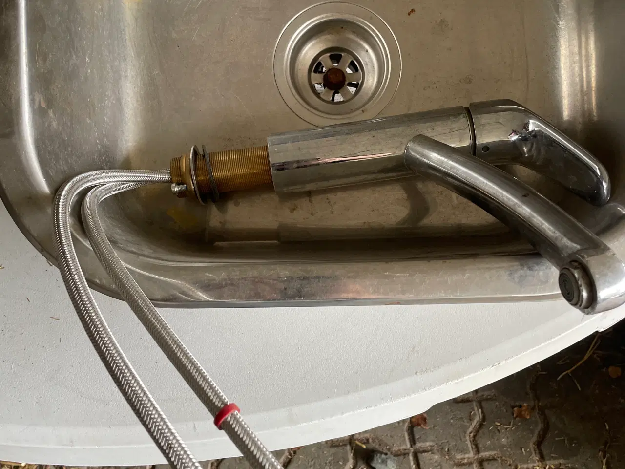 Billede 1 - Håndvask inkl armatur 