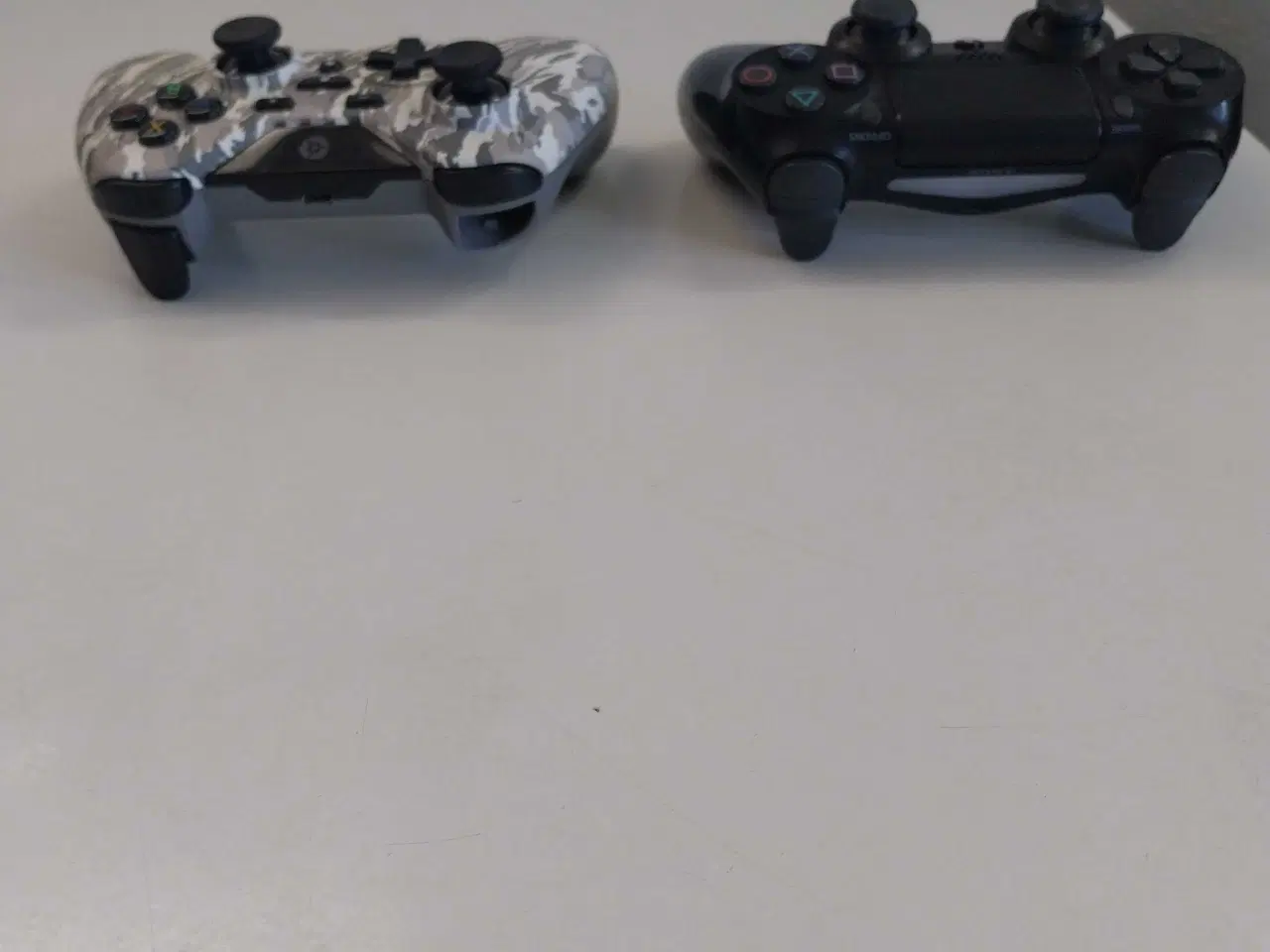 Billede 3 - Playstation controllere 2 stk 