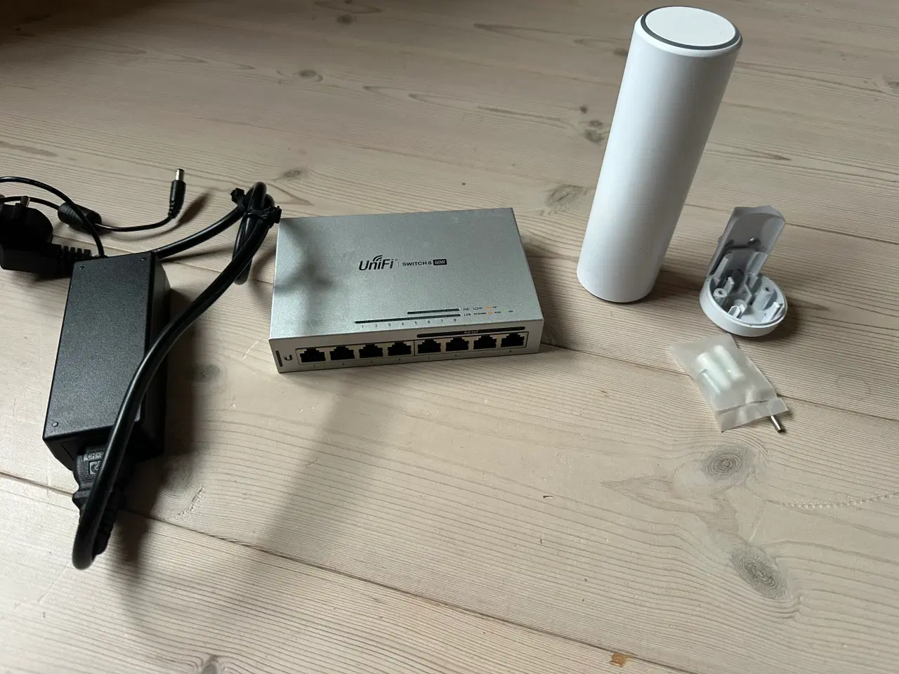 Billede 1 - UniFi udstyr 