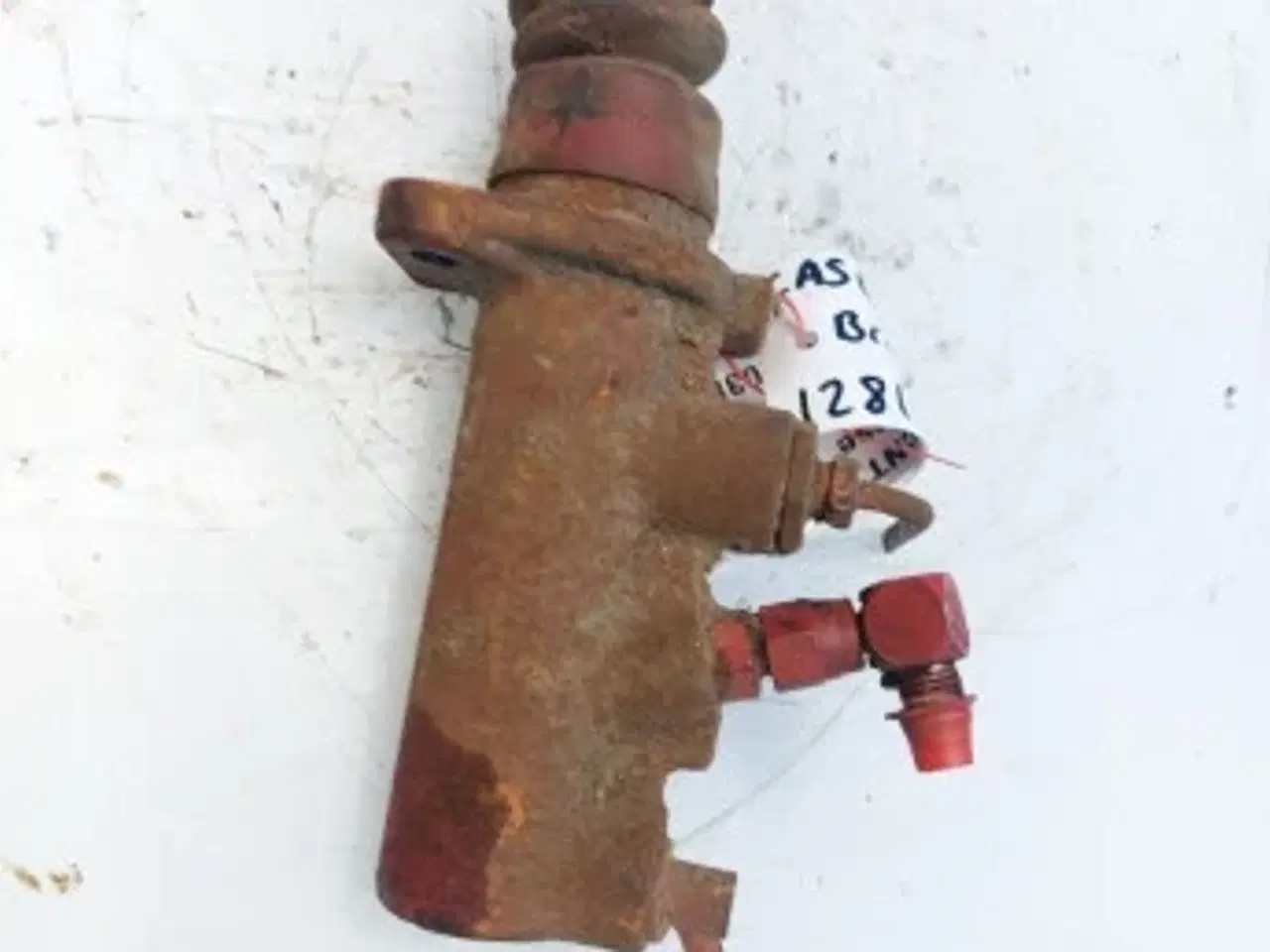 Billede 6 - Case 1660 Bremsecylinder 1281884C91