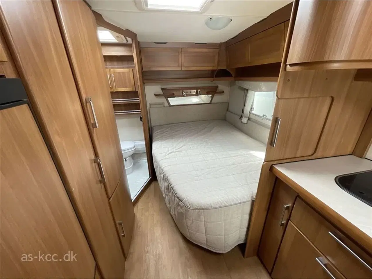 Billede 7 - 2009 - Kabe Smaragd XL KS   Kabe Smaragd XL KS Dobbeltseng og Sidemonteret markise