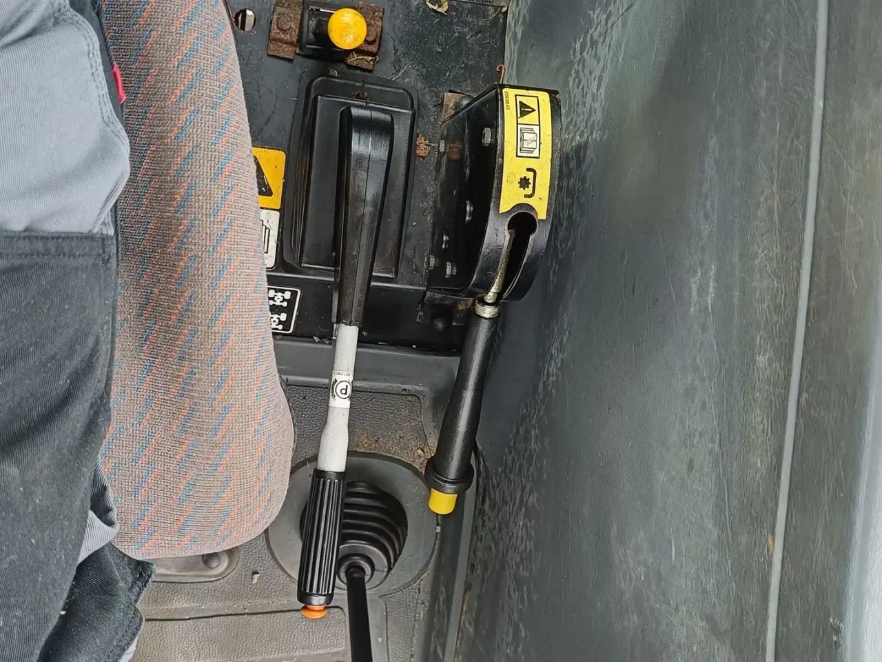 Billede 14 - New Holland TD90D med frontlæsser (Eurobeslag)