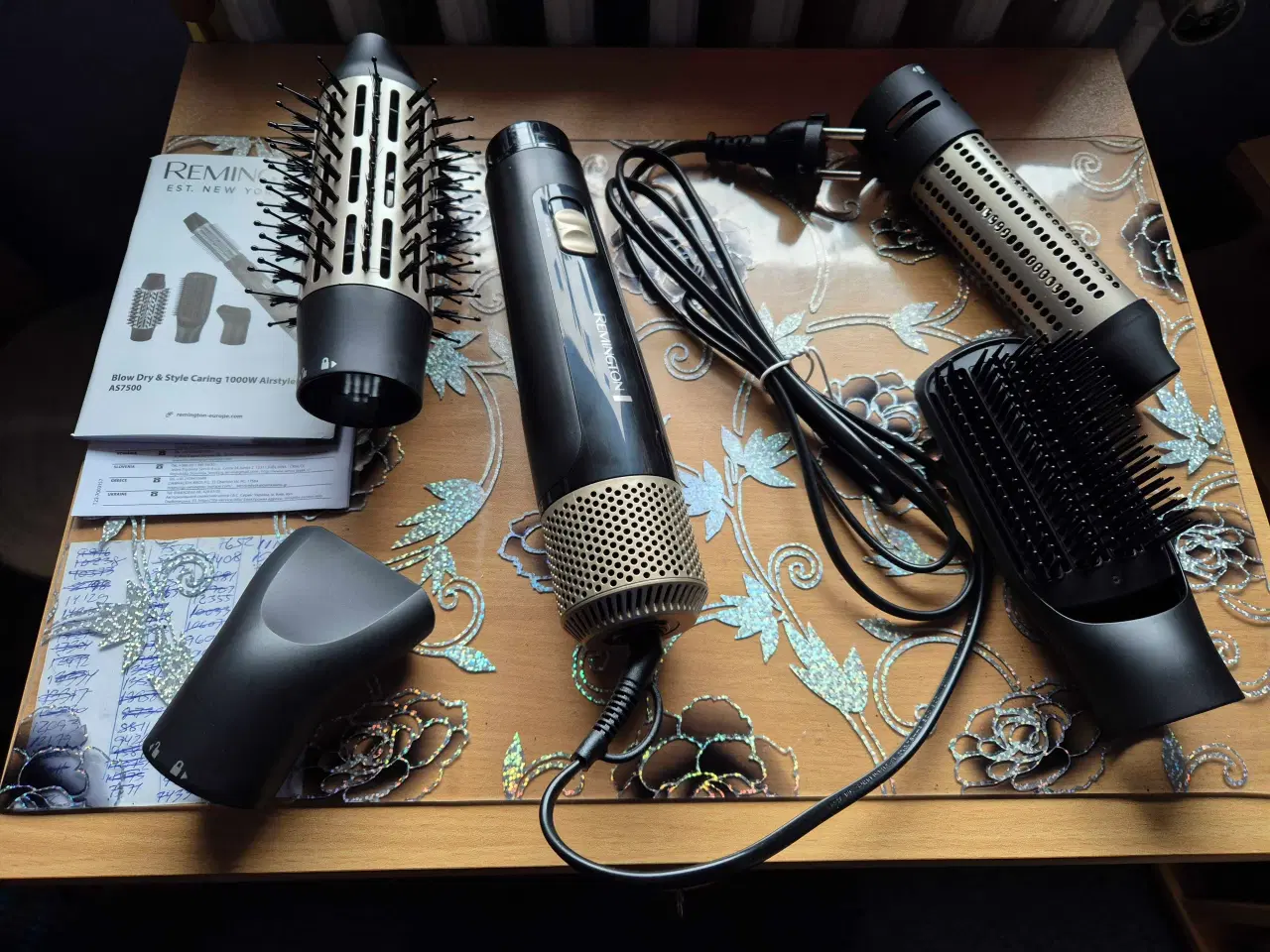Billede 3 - Remington Airstyler med 4stk tilbehør 