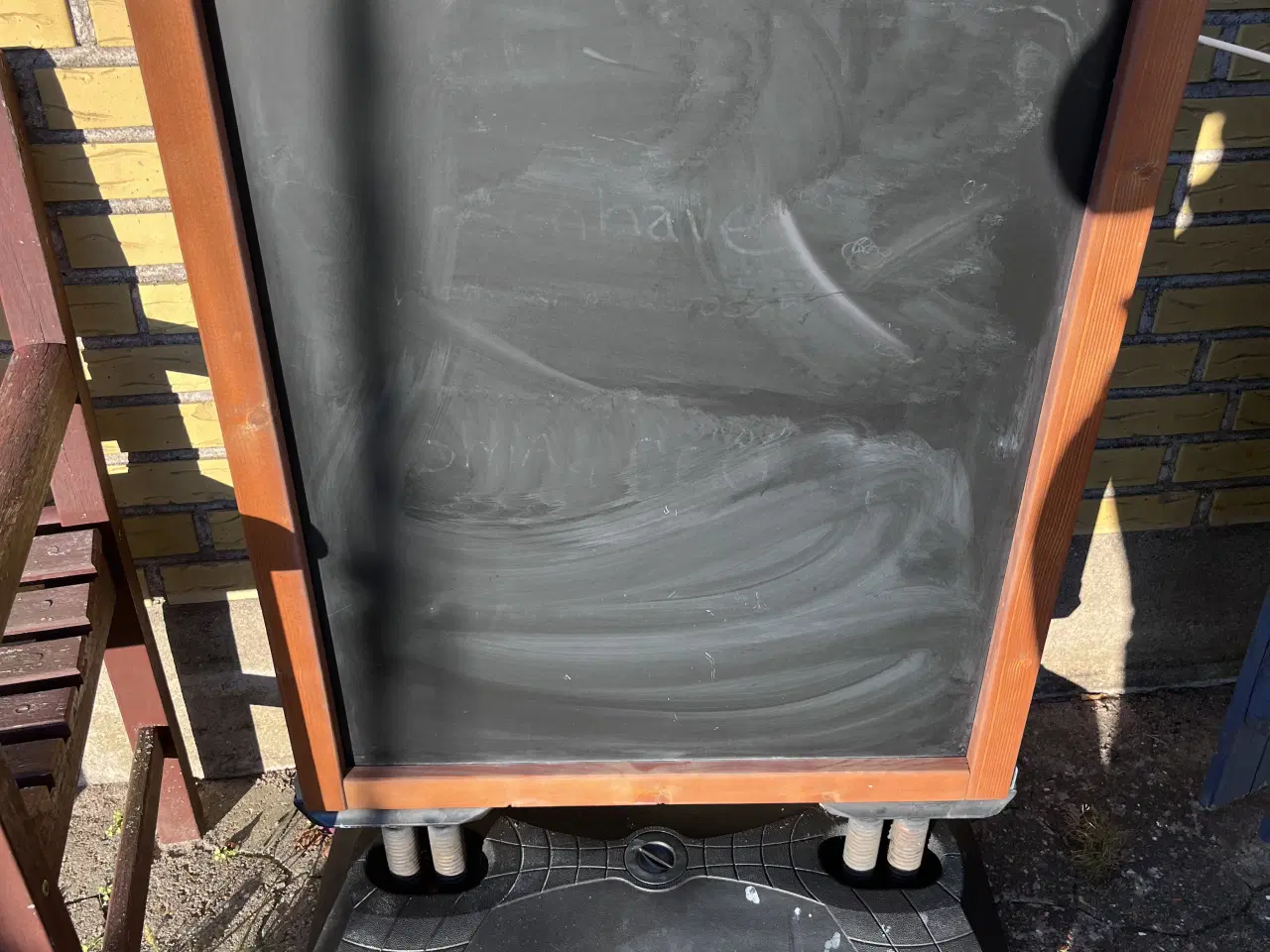 Billede 1 - Vindstabilt gadeskilt til kridt