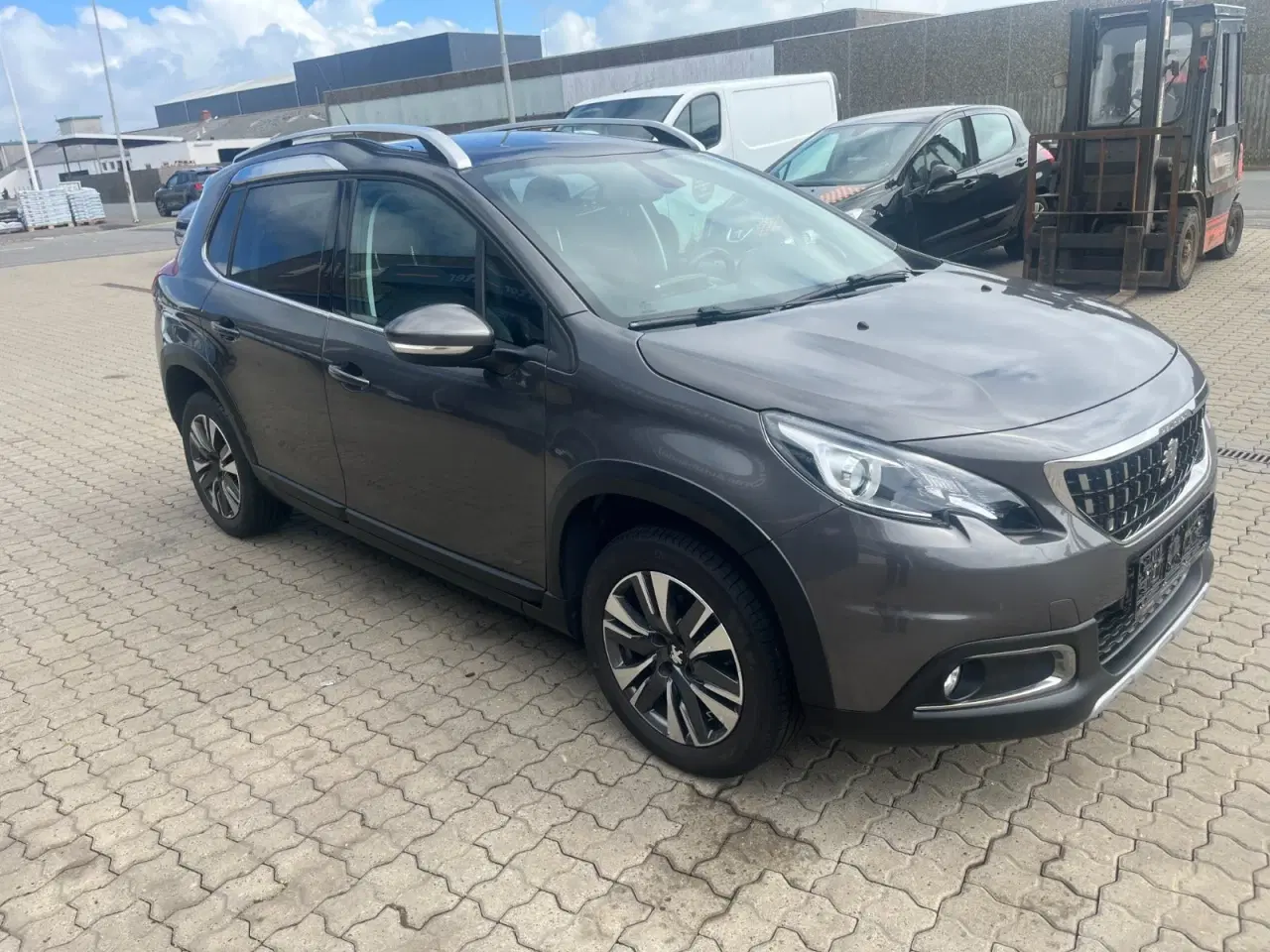Billede 8 - Peugeot 2008 1,6 BlueHDi 100 Allure Sky