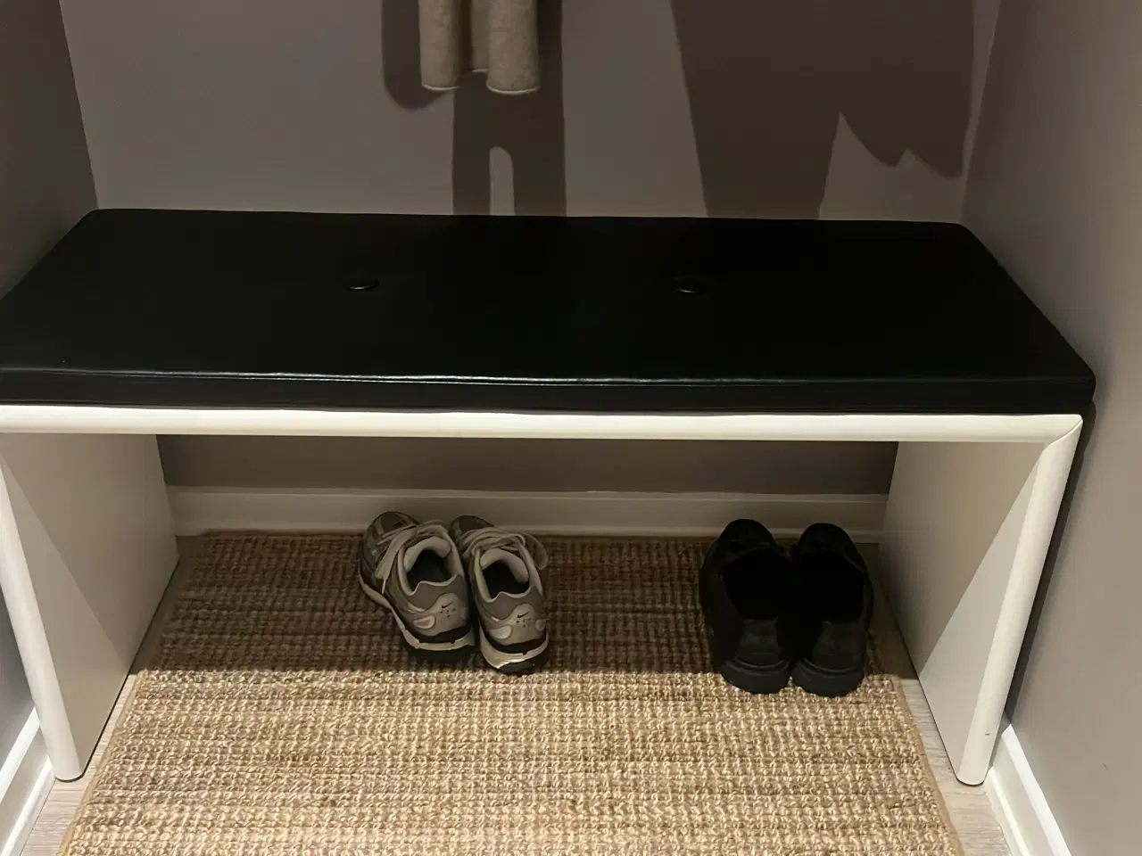 Billede 1 - Montana bænk inkl. læderhynde