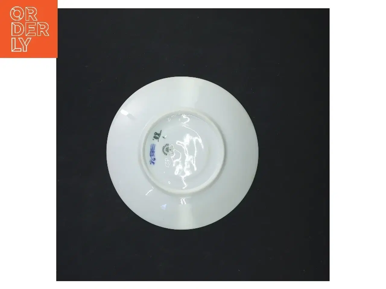 Billede 3 - Sæt med fine porcelænskopper og underkopper, musselmalede, fra Royal Copenhagen (str. Ø 12,5xØ 6,5 cm)