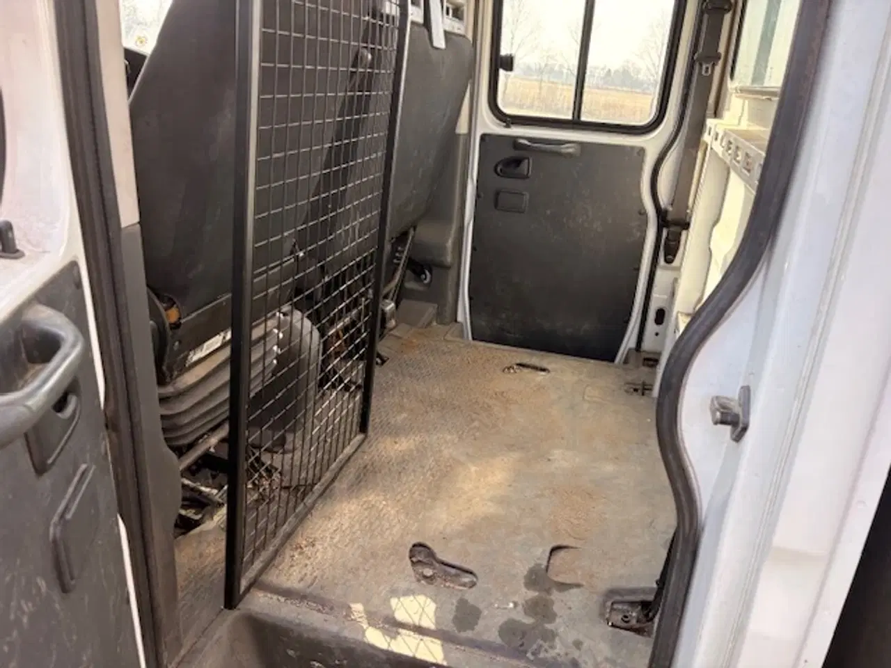 Billede 7 - Iveco Daily 2,3 35S15  4d med Kran Nysynet