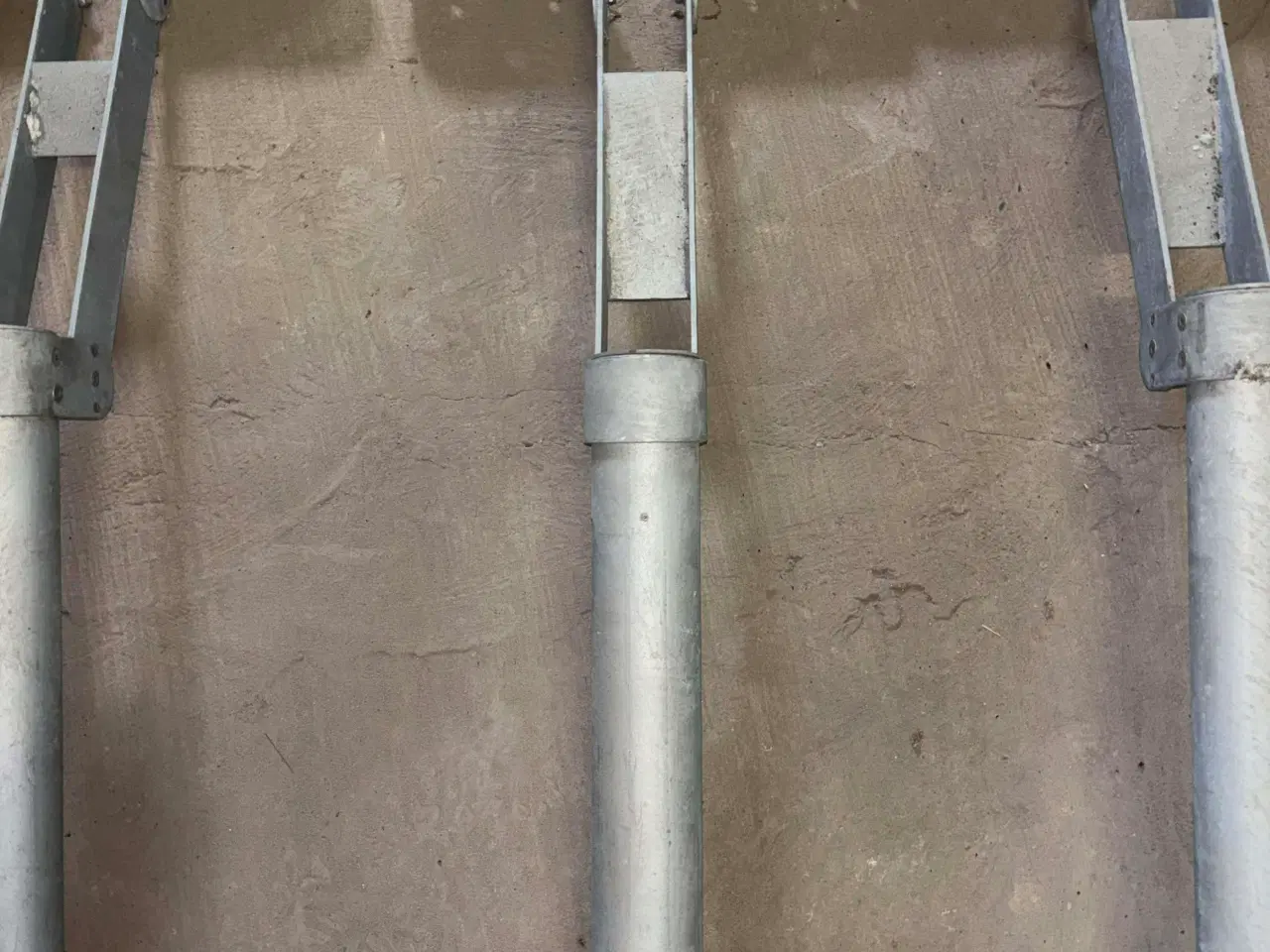 Billede 2 - Galvaniserede søjler