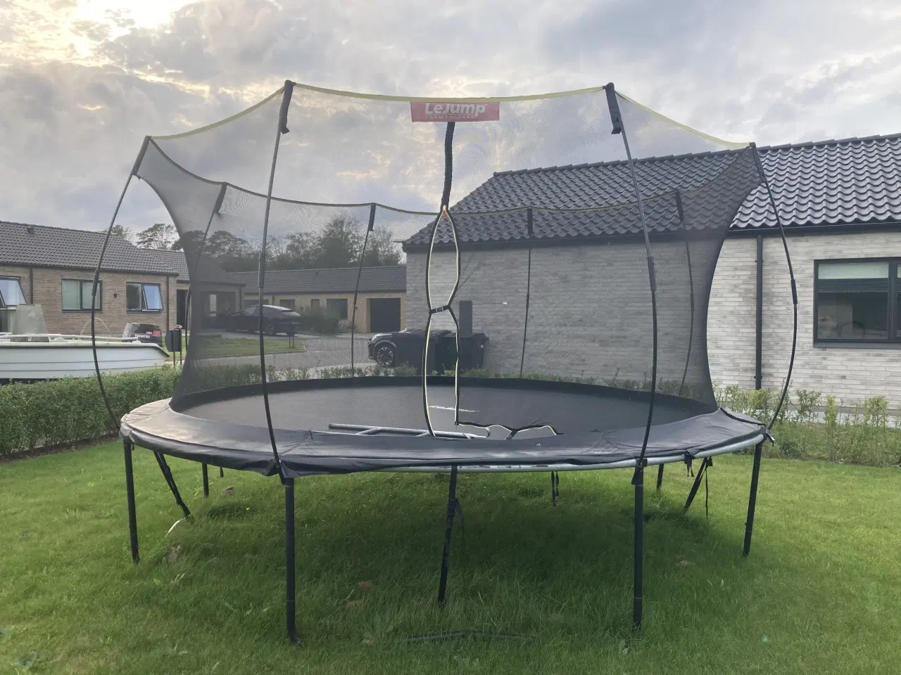 Billede 1 - Trampolin Ø 3,7 m