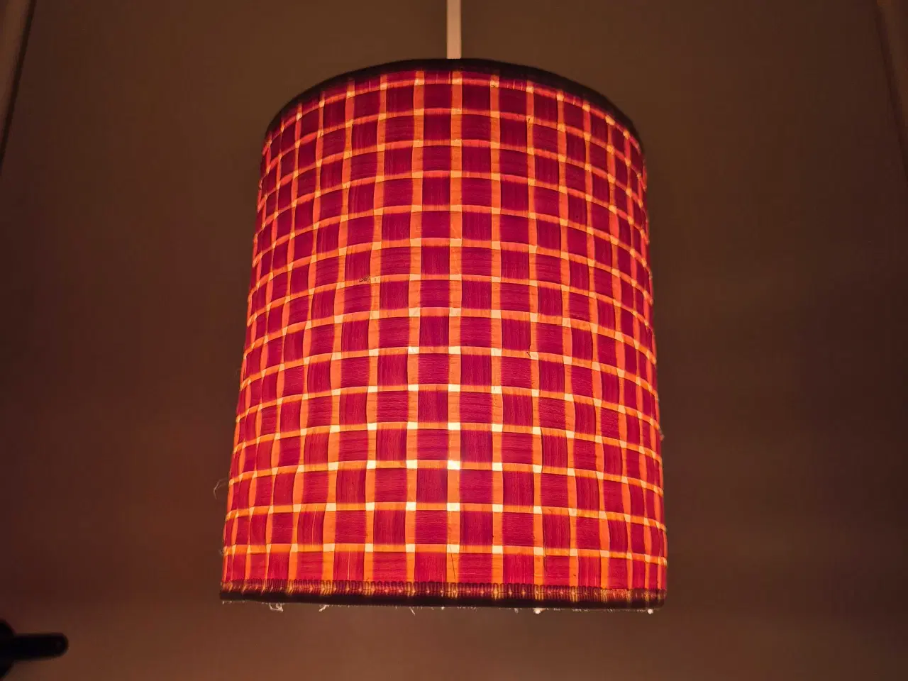 Billede 13 - Sød retrolampe i flet med det hyggeligste lys