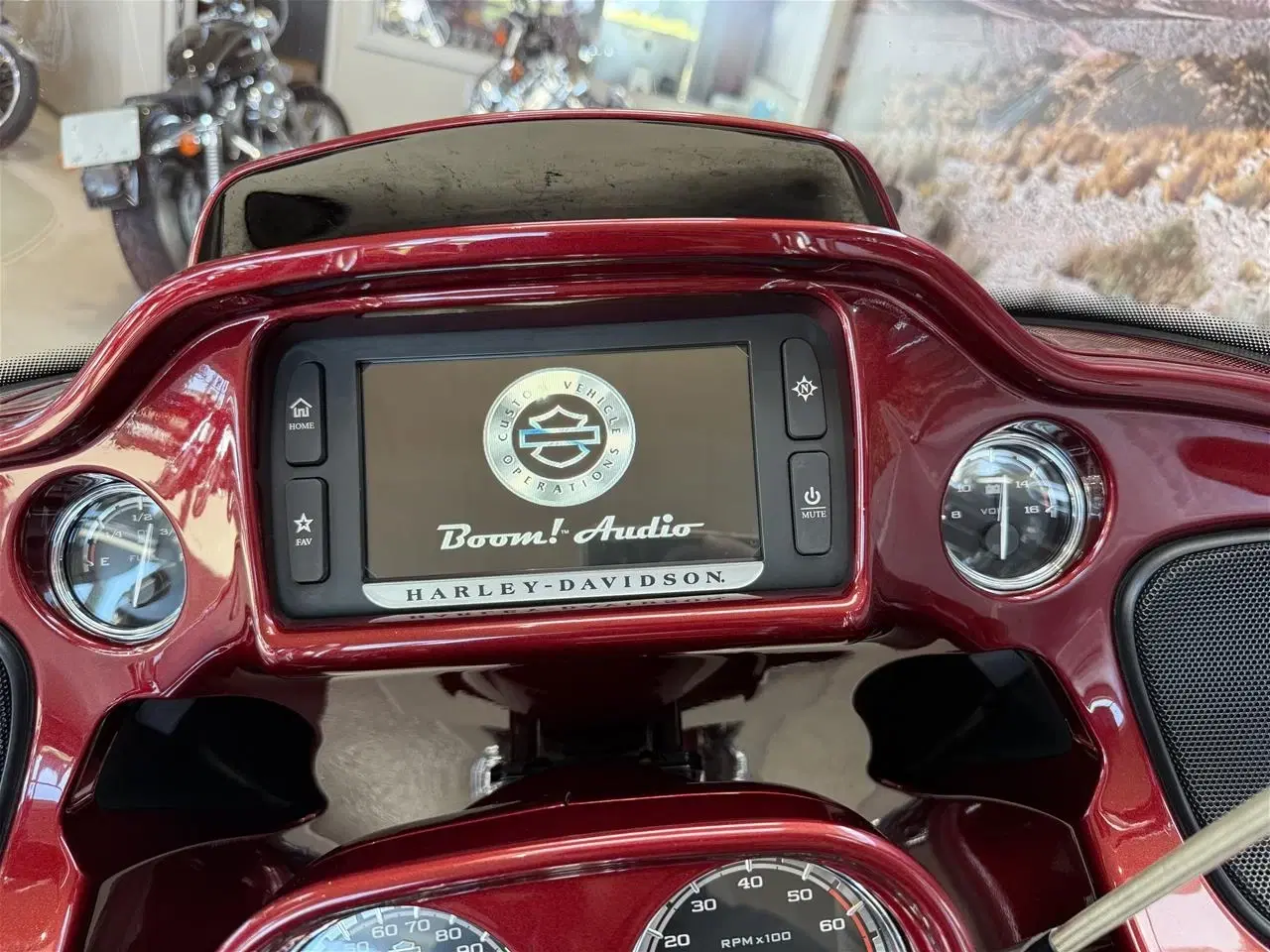 Billede 31 - Harley-Davidson FLTRUSE Road Glide Ultra CVO 110"