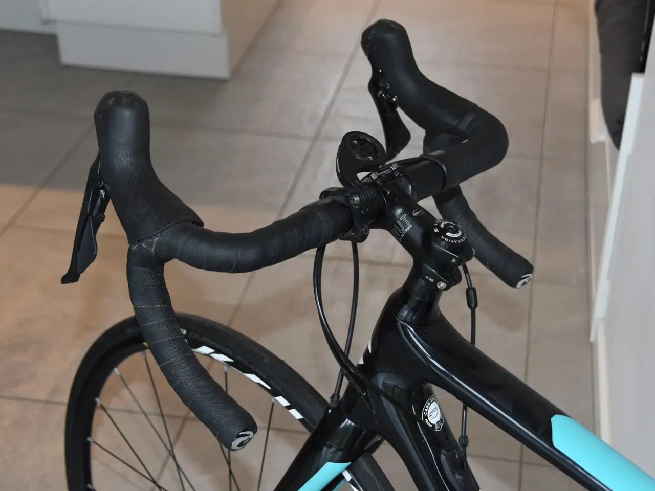 Billede 6 - carbon racercykel med ultegra 22 gear mavic hjul