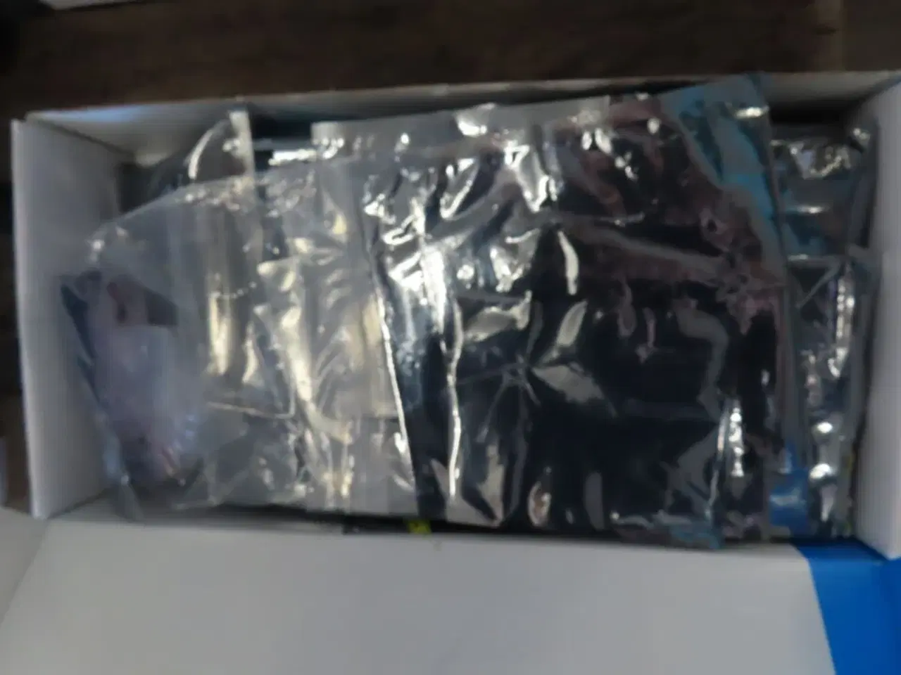 Billede 15 - Palle med rester fra TC ELECTRONIC