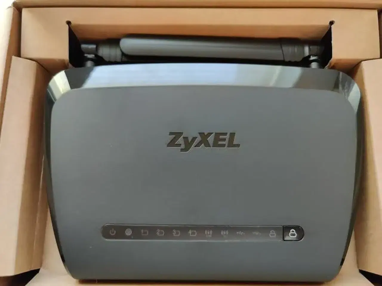 Billede 1 - zyxel router