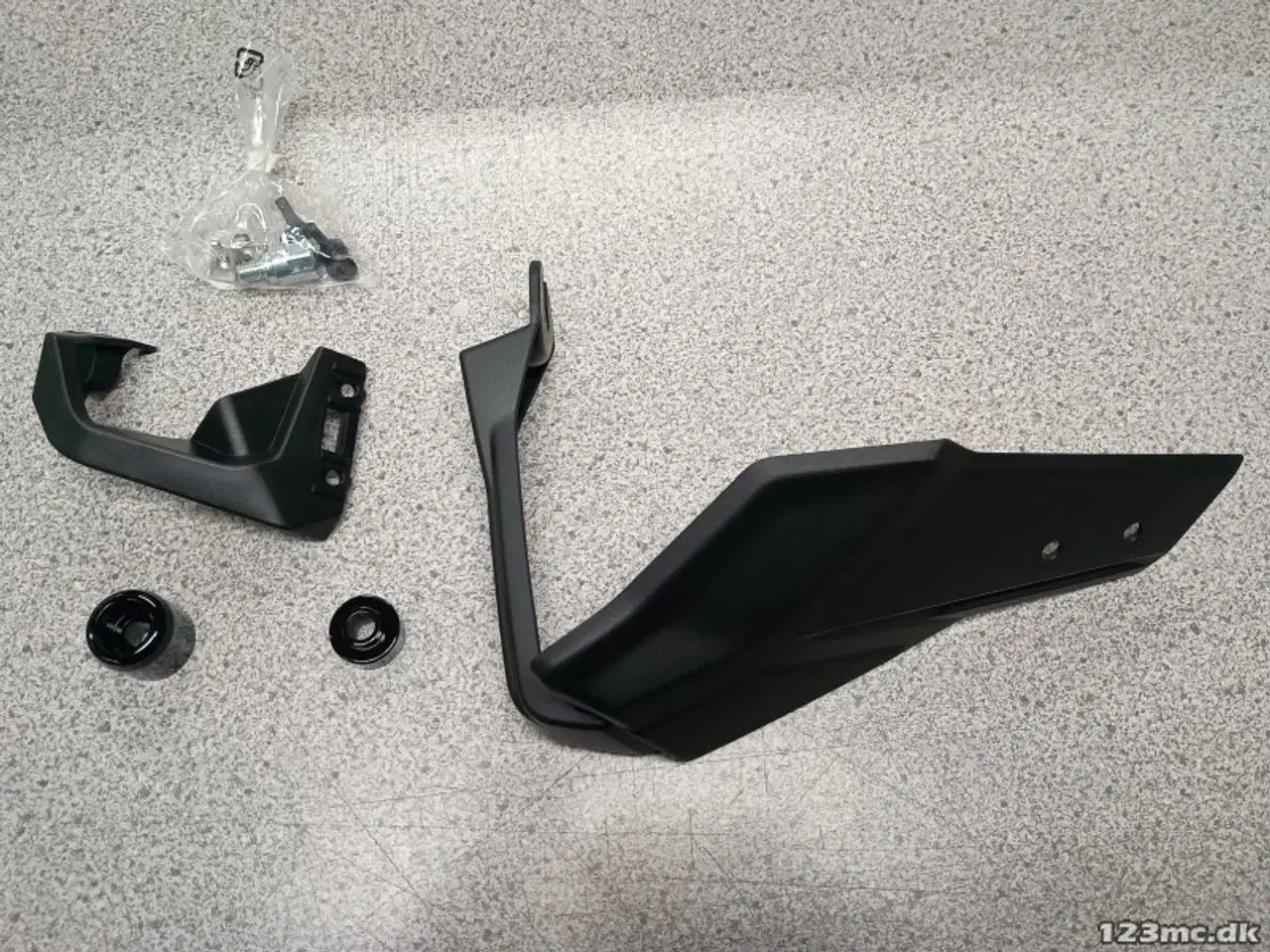 Billede 1 - Håndbeskytter, Suzuki DL800, højre.