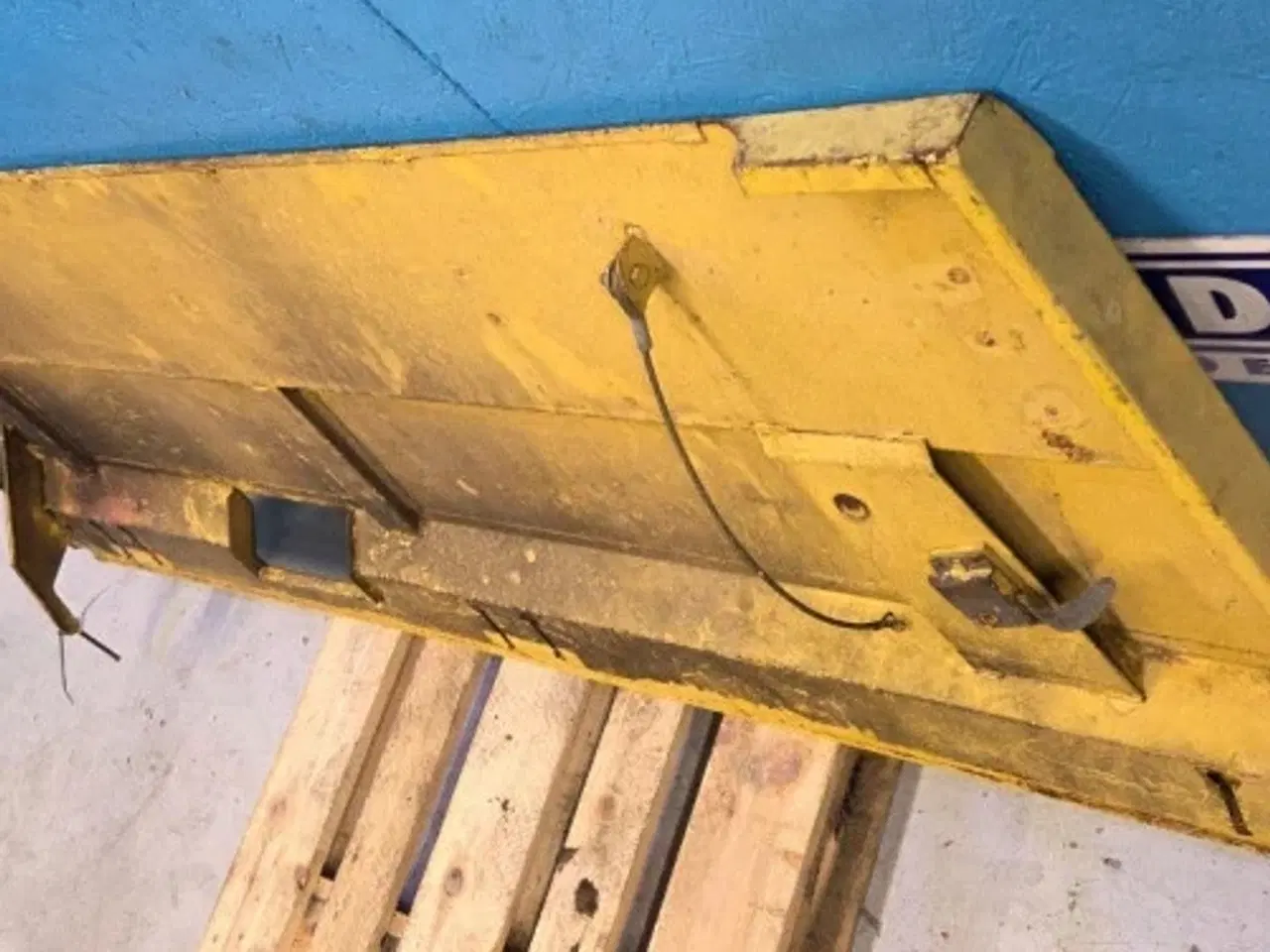 Billede 3 - New Holland TX68 Beskyttelseskærm 84031563