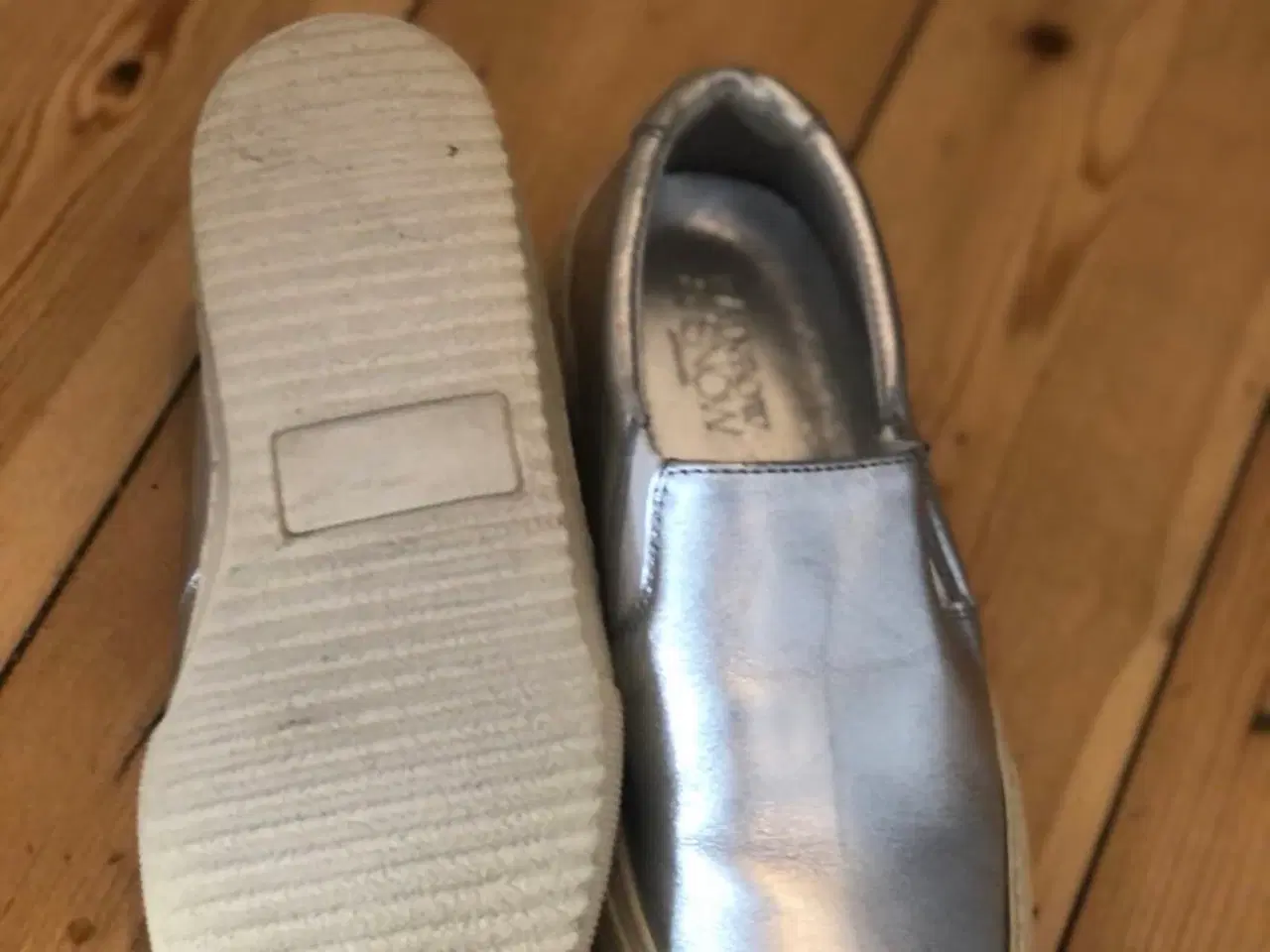 Billede 2 - Sølv sko - str. 35