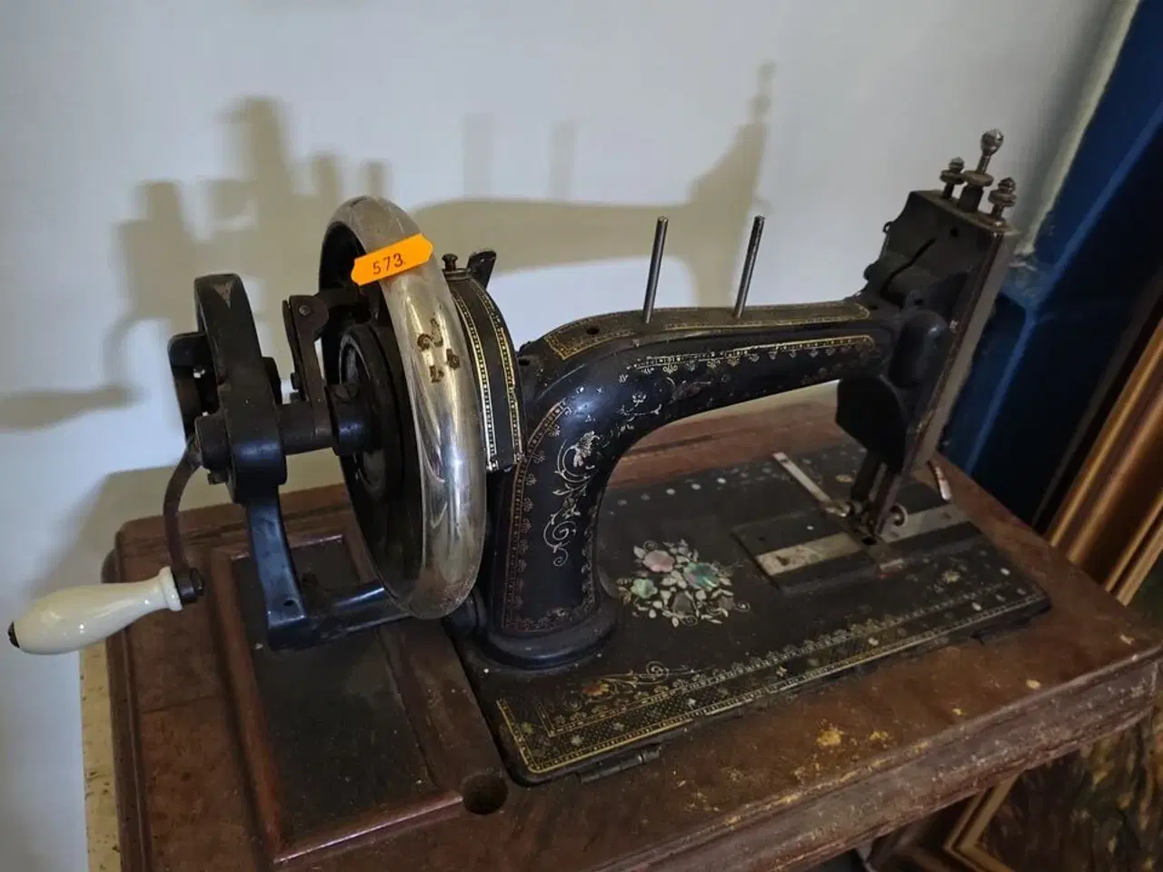 Billede 1 - Gammel symaskine