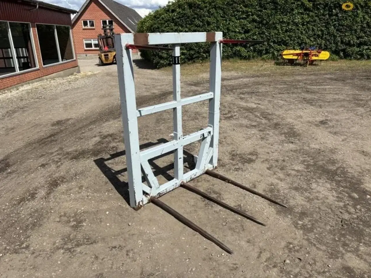 Billede 3 - - - - Halmspyd med Euro beslag