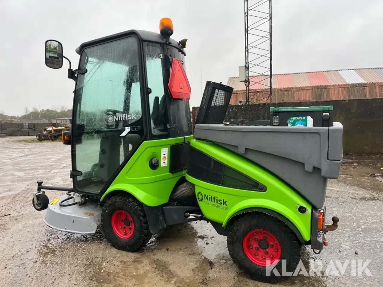 Billede 3 - Redskabsbærer Nilfisk City Ranger 2250