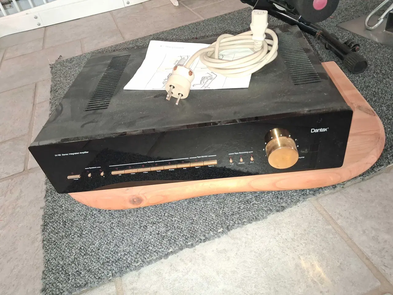 Billede 4 -  × bas og forstærker  bud modtages 