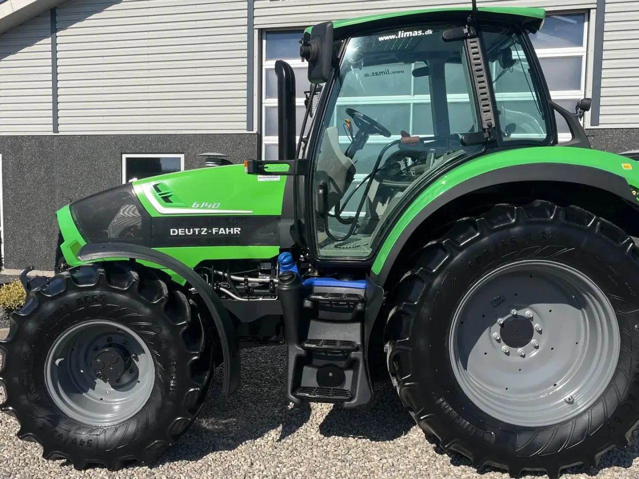 Billede 6 - Deutz-Fahr Agrotron 6140 Classic Fin handy traktor med frontlift.