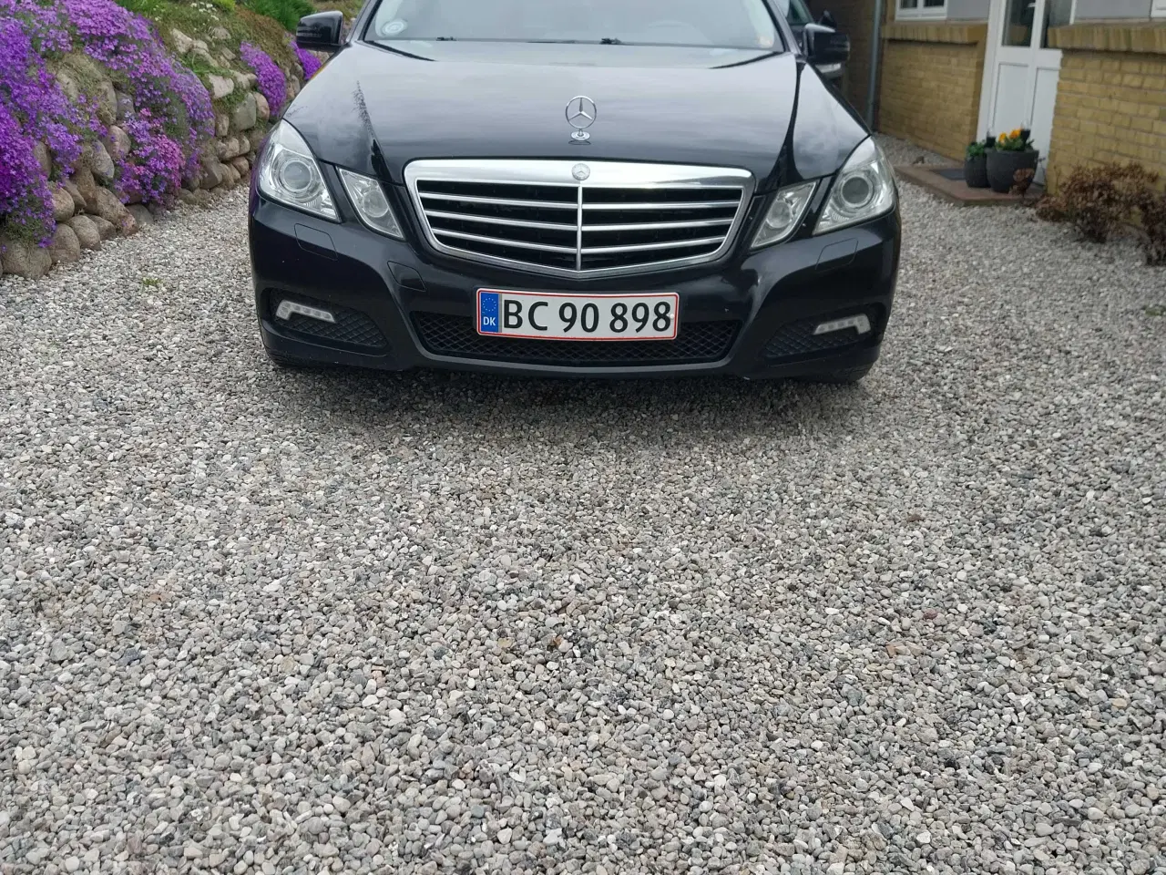 Billede 2 - Mercedes E350 velholdt. Byttes/sælges