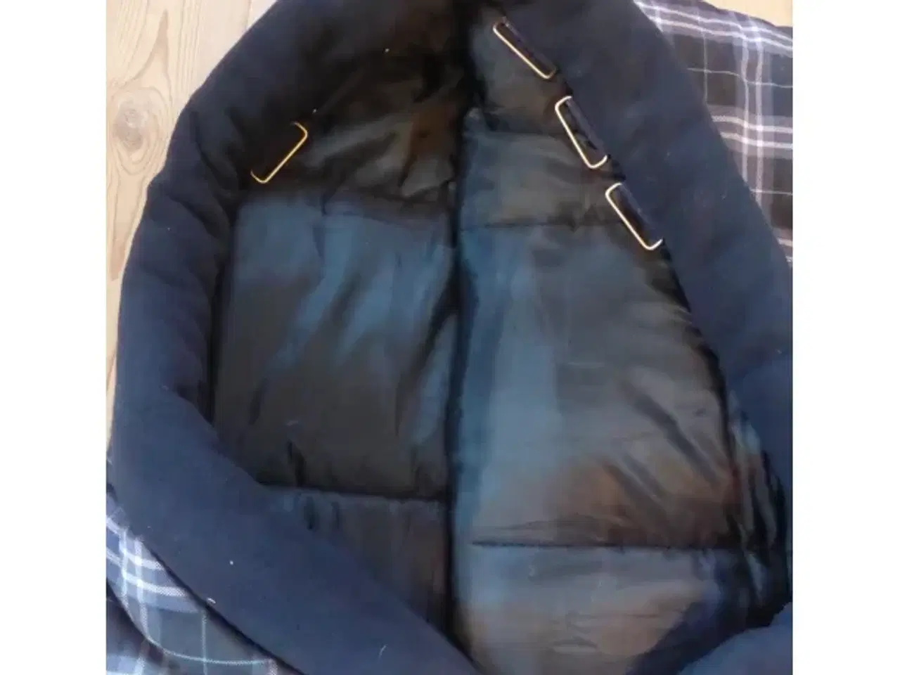 Billede 2 - Rhino stald 450g str 160